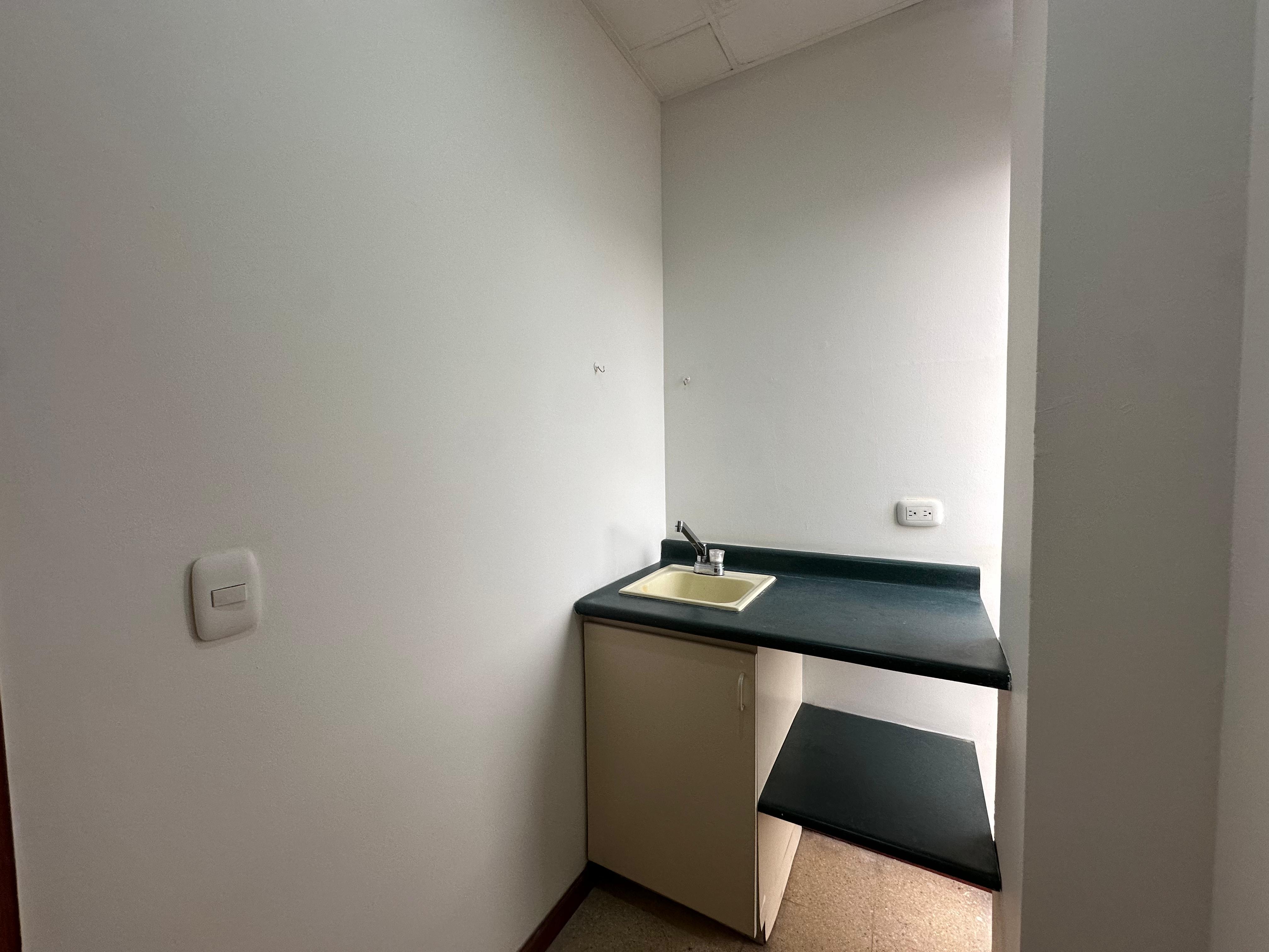 Foto de Oficina en Arriendo en Centro, Pereira - 9 - 279065738