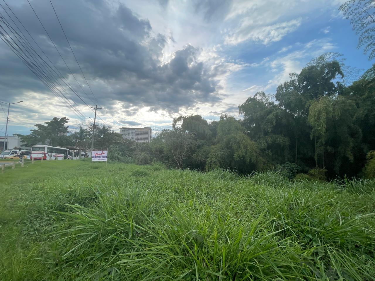 Foto de Lote / terreno en Venta en Avenida centenario, Armenia  - 7 - 279063188