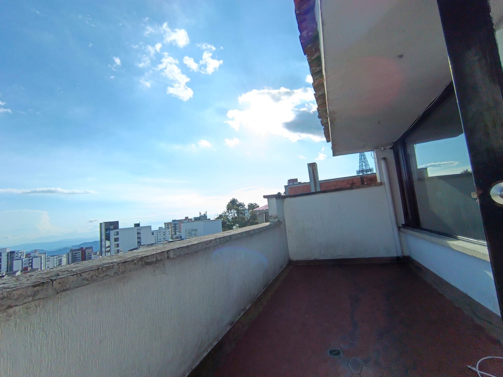 Foto de Local en Arriendo en Guayacanes, Manizales - 1 - 279063385