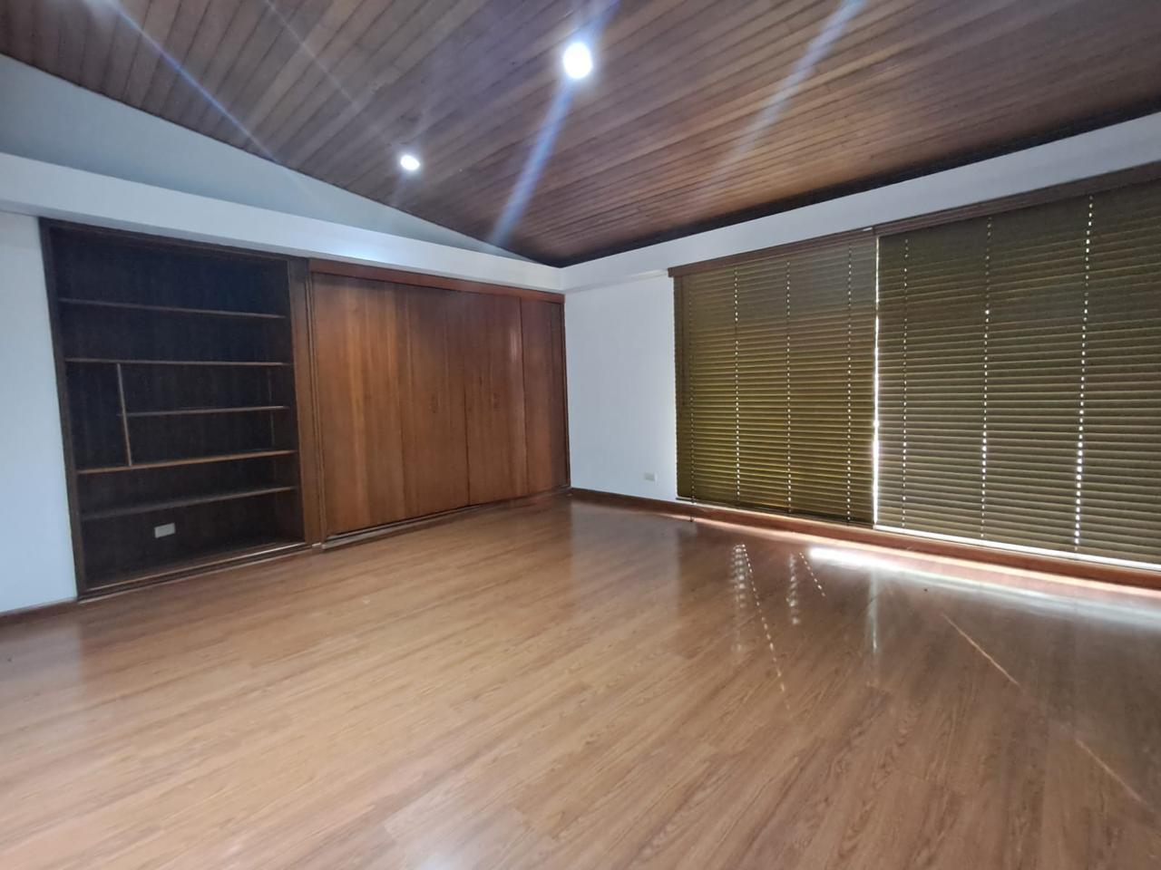 Foto de Casa para Arriendo en Alamos, Pereira - 279065644