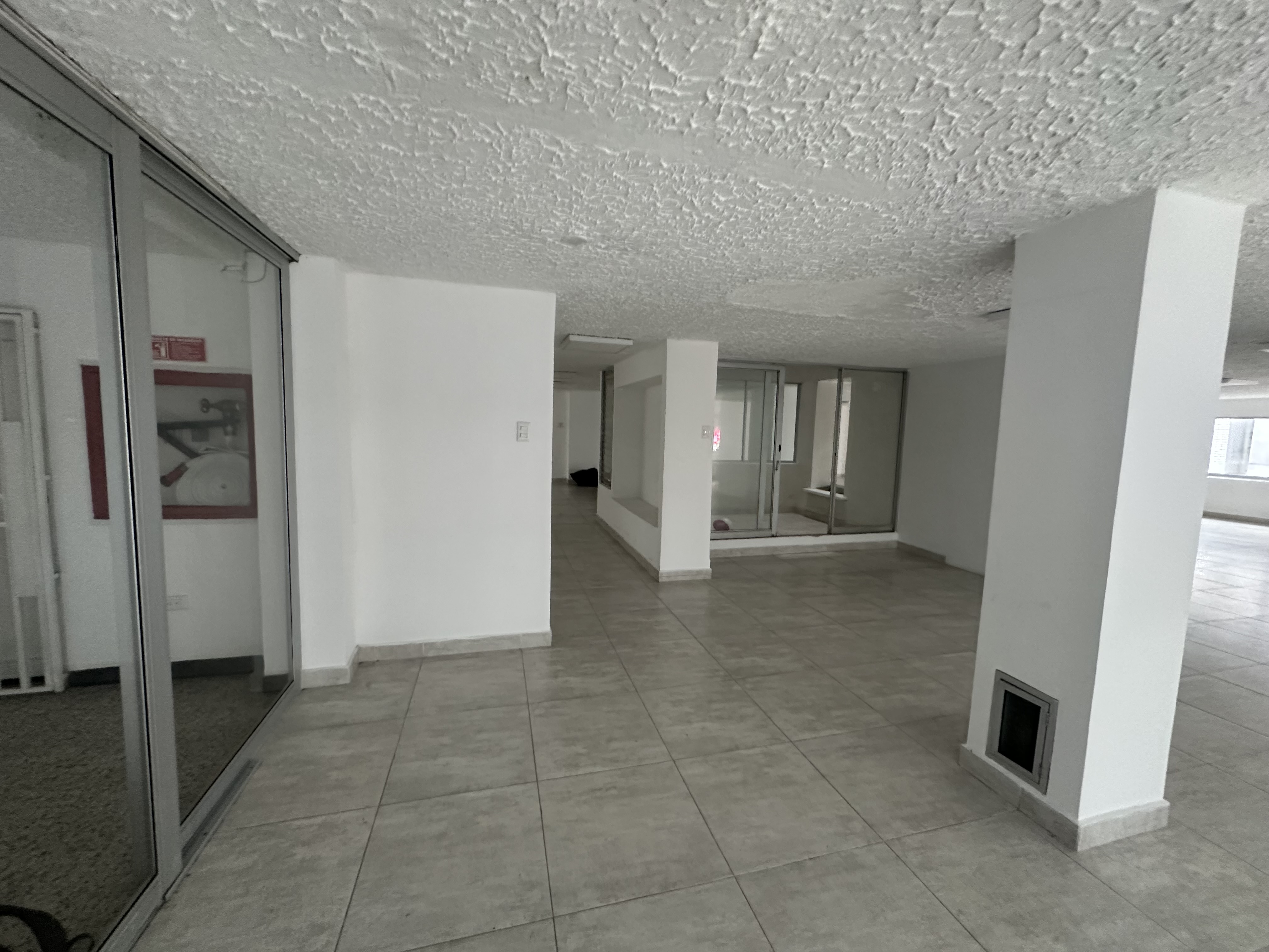 Foto de Local en Venta en Av bolivar, Armenia  - 23 - 279067929