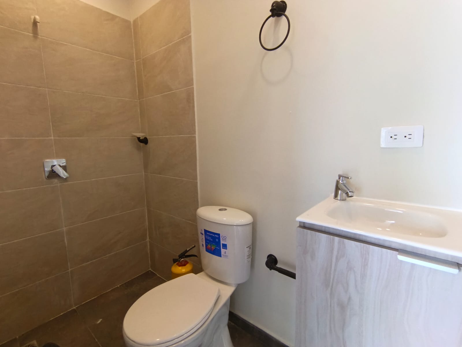 Foto de Local en Arriendo en Guayacanes, Manizales - 3 - 28543