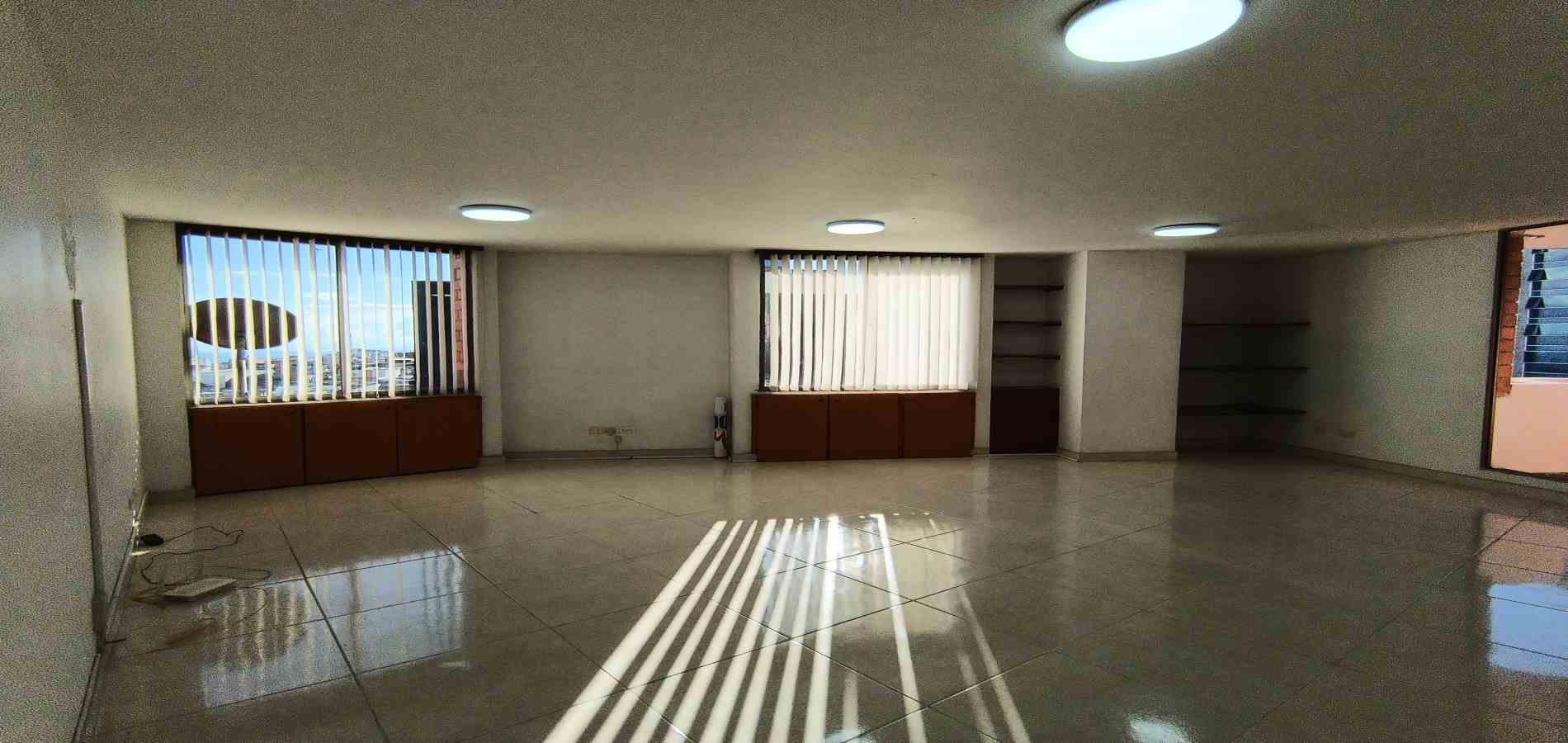 Foto de Oficina en Arriendo en Centro, Manizales - 2 - 279067977