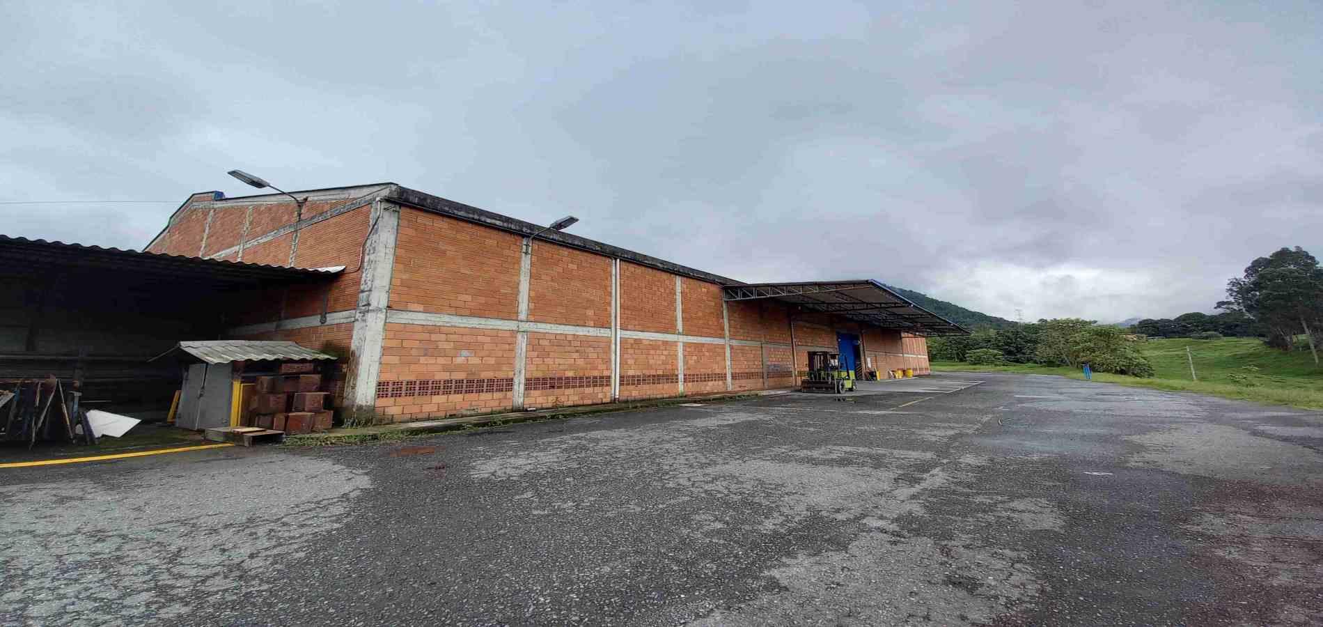 Foto de Bodega para Venta en Malteria, Manizales - 279057119