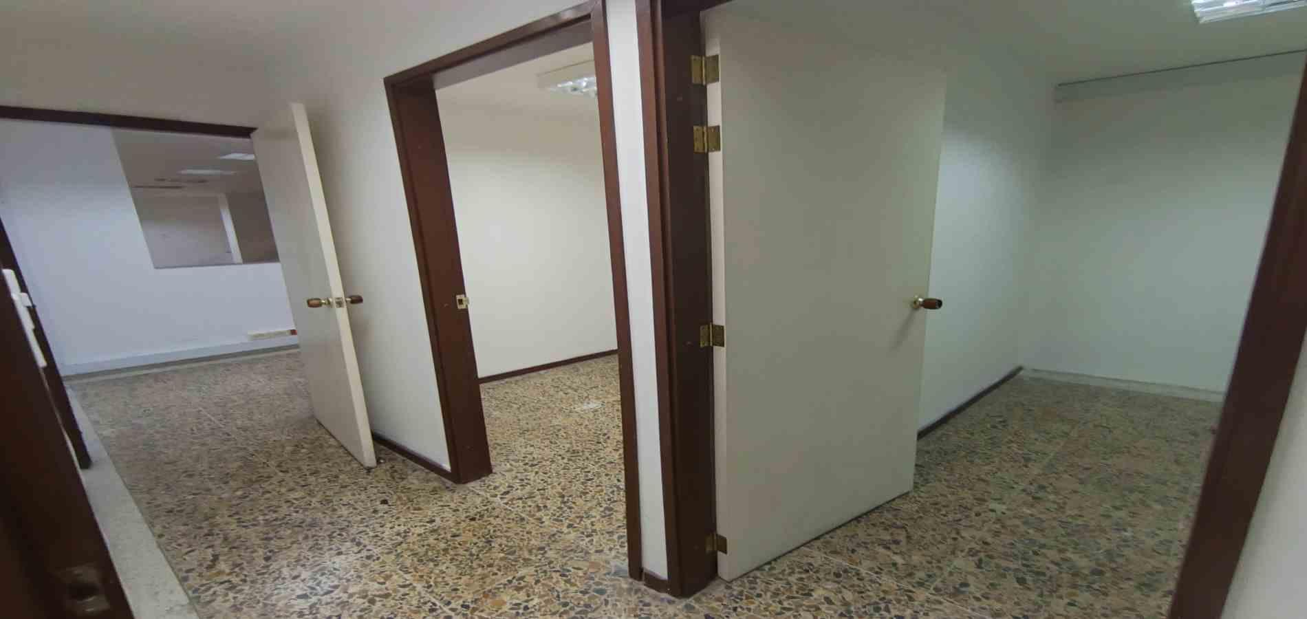 Foto de Local en Arriendo en Centro, Manizales - 9 - 279064500