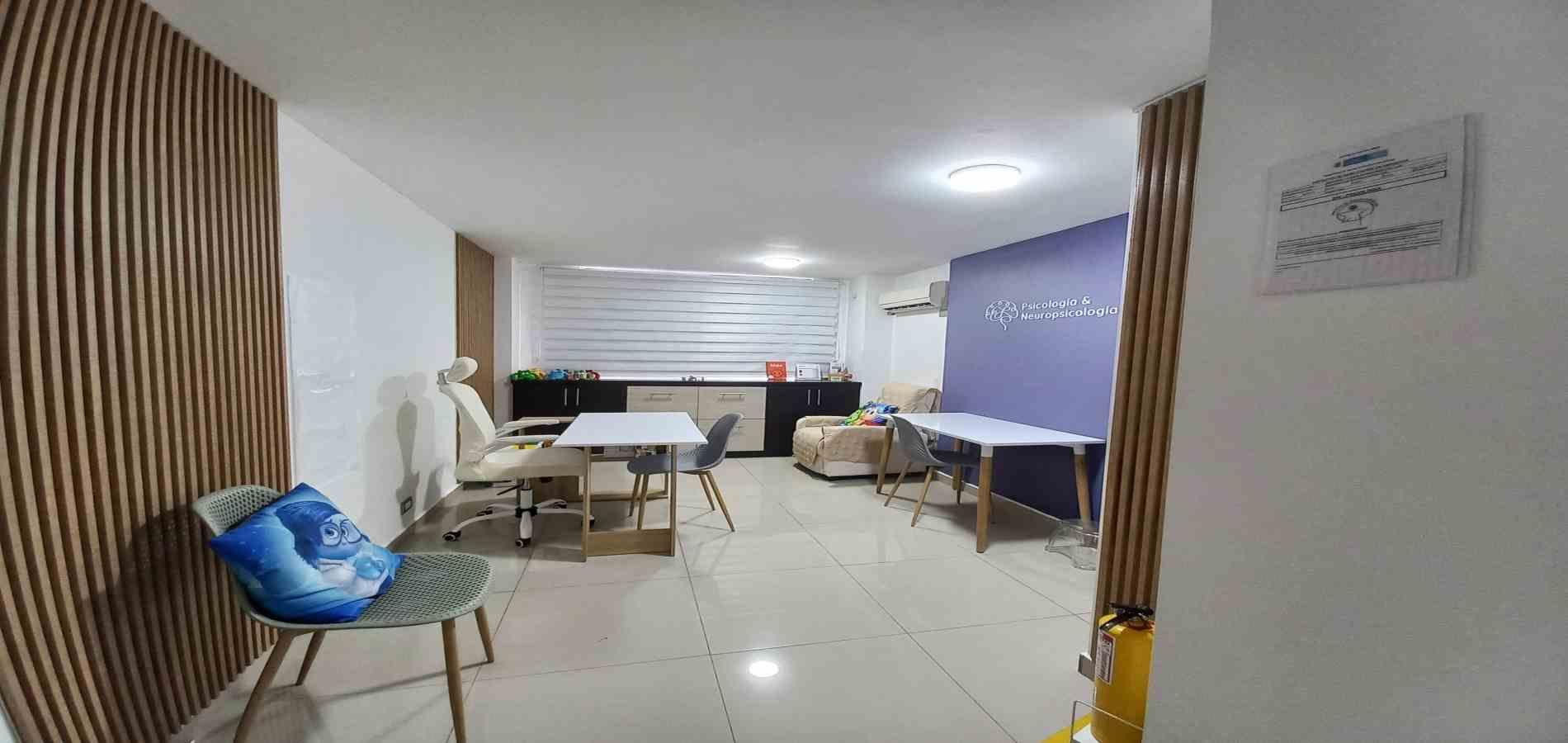 Foto de Consultorio para Venta en Centro, Pereira - 279068827