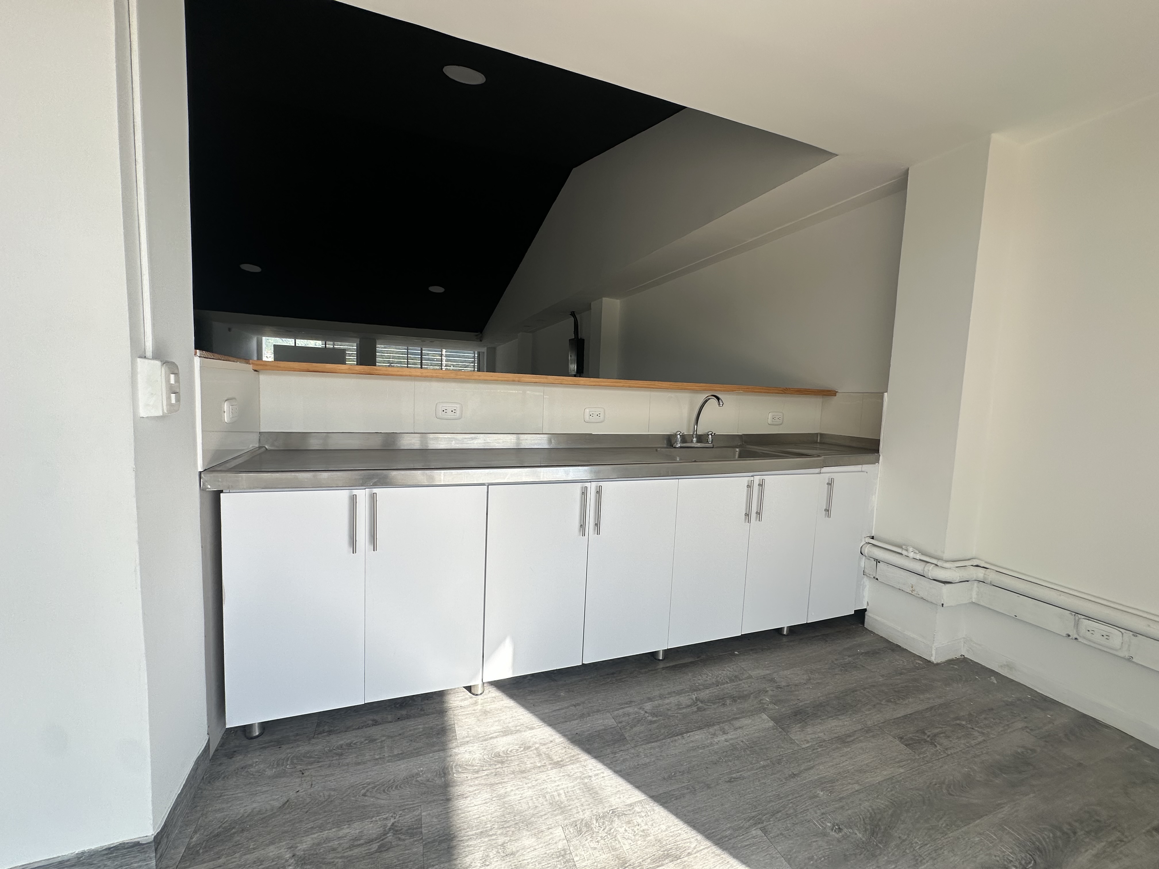 Foto de Local en Venta en Av bolivar, Armenia  - 19 - 279069736