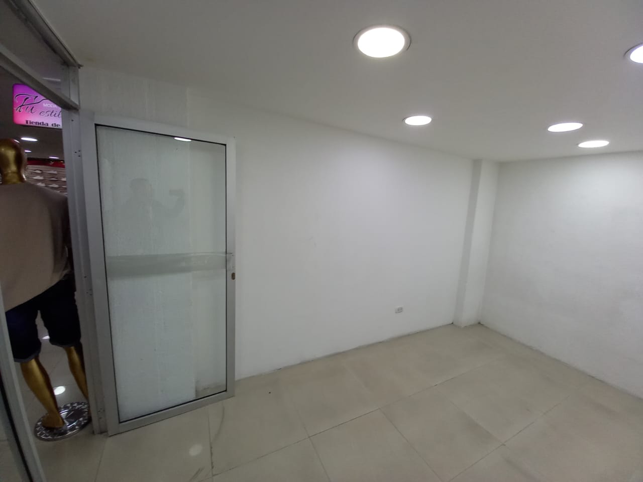 Foto de Local en Arriendo en Los agustinos, Manizales - 6 - 279053211