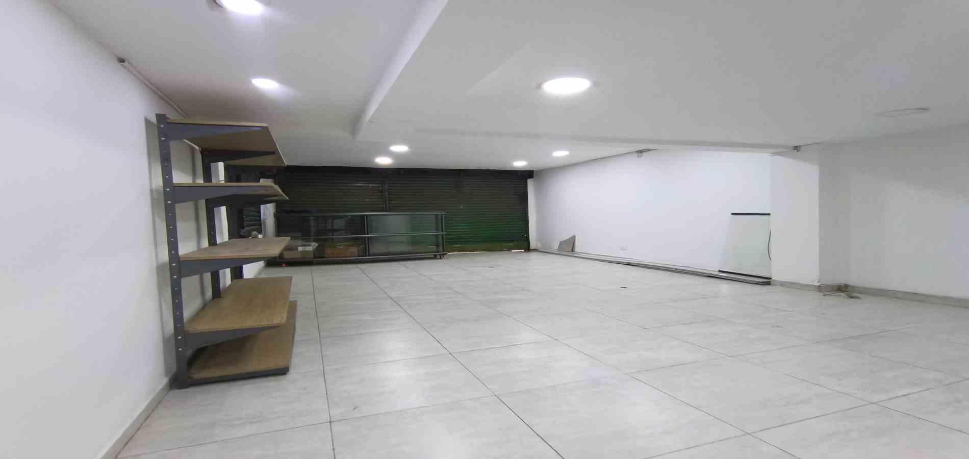 Foto de Bodega en Arriendo en Galerias, Manizales - 2 - 279068983