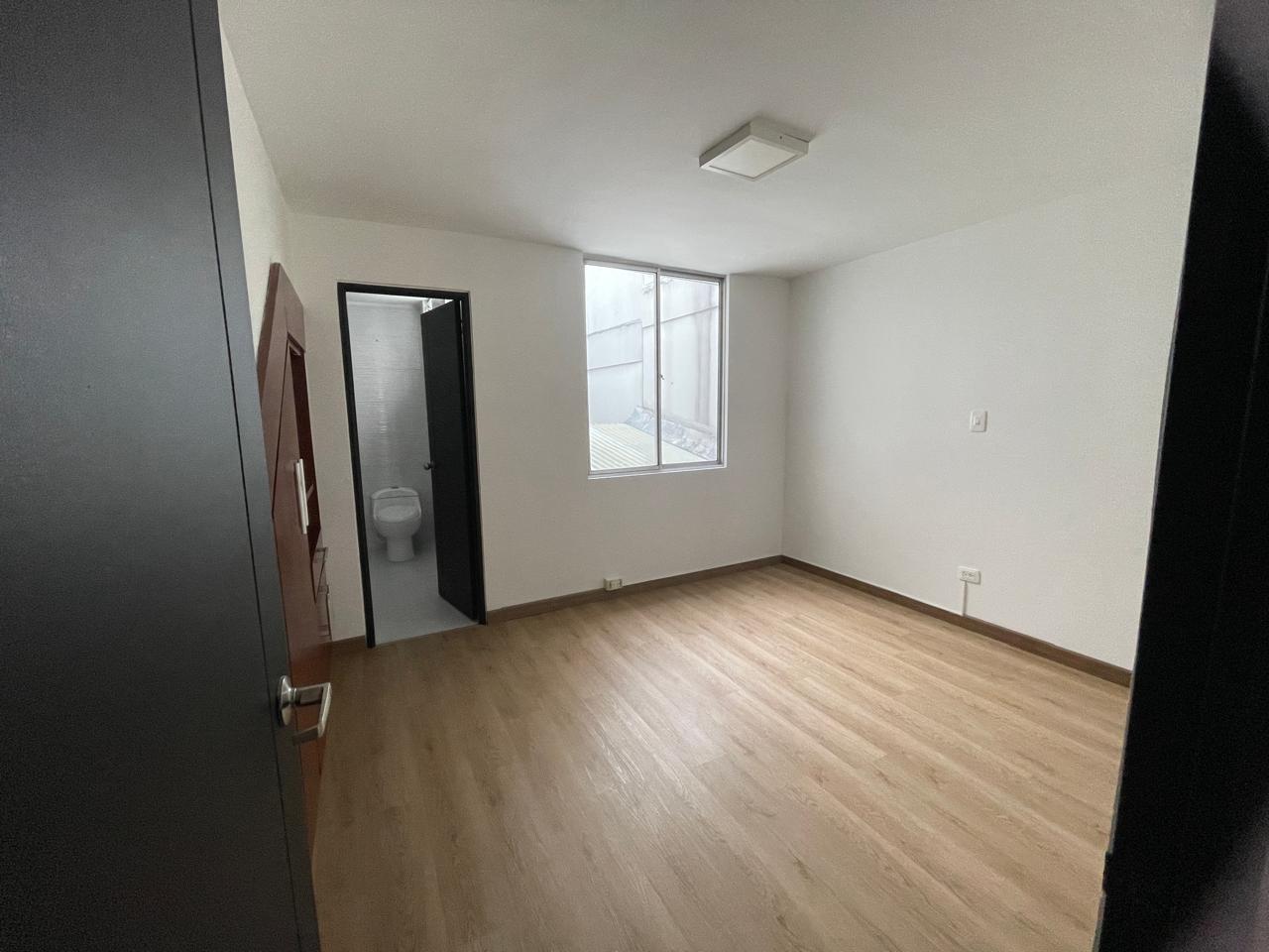 Foto de Casa en Venta en Comuna san joaquin/santa clara de las villas *4, Pereira - 9 - 279068829