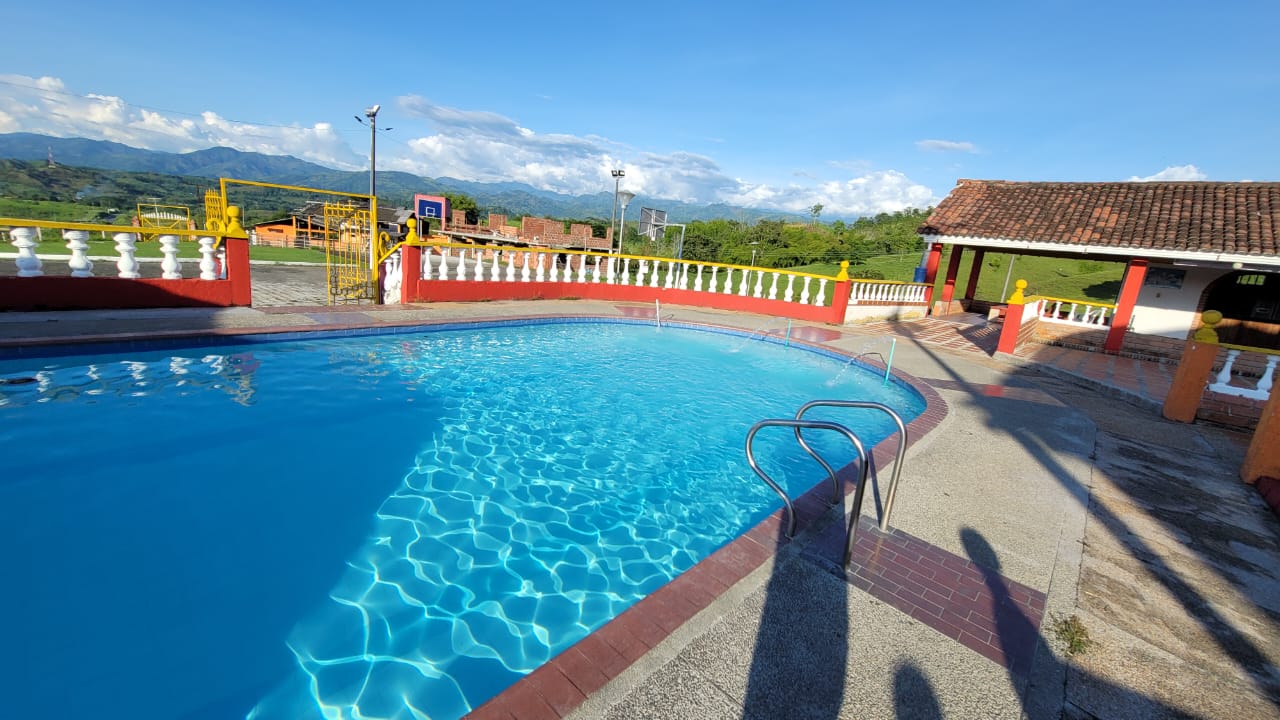 Foto de Casa campestre en Arriendo en Kilometro 41, Neira - 3 - 279025738