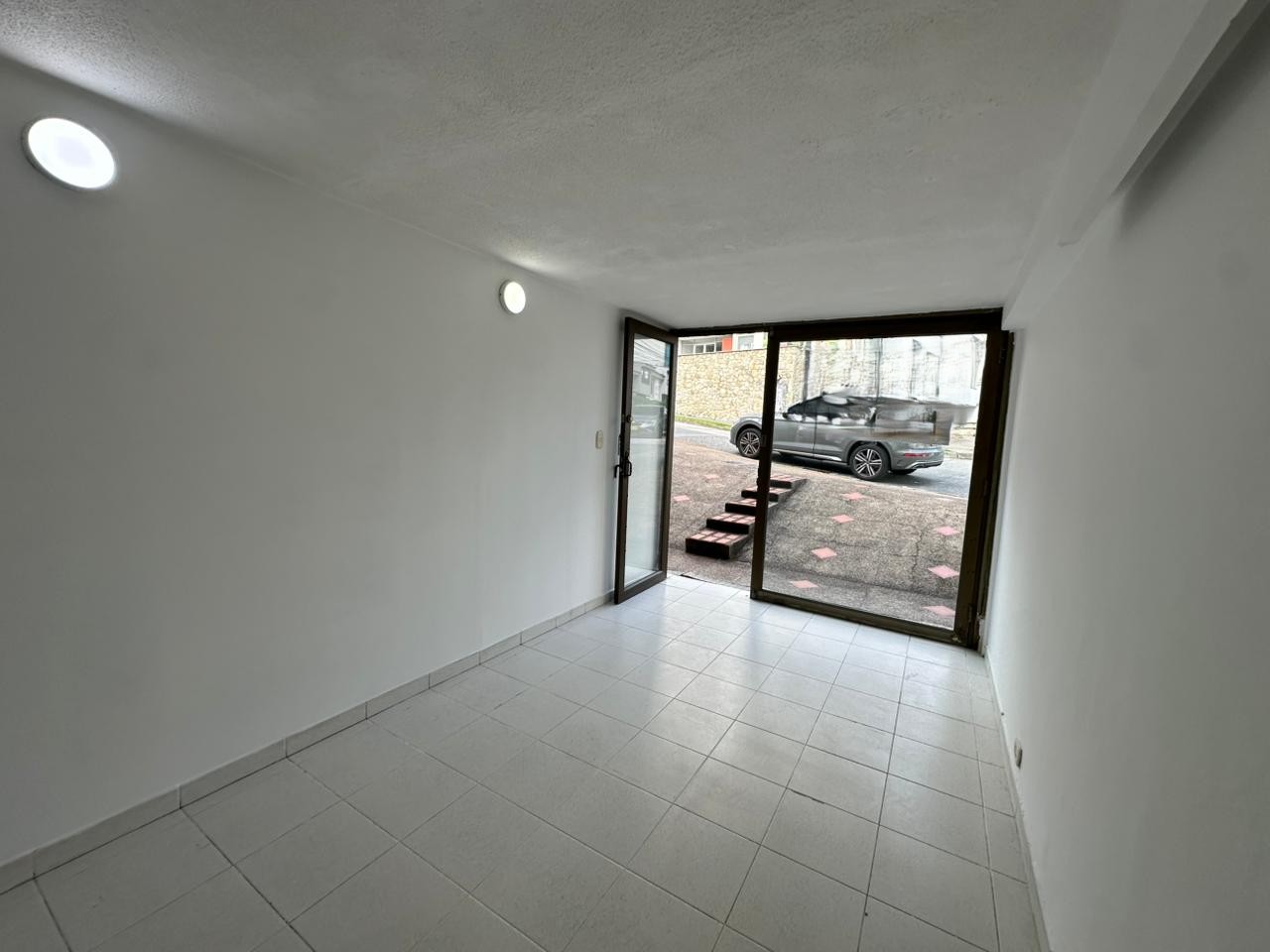 Foto de Local en Arriendo en Guayacanes, Manizales - 1 - 279067255