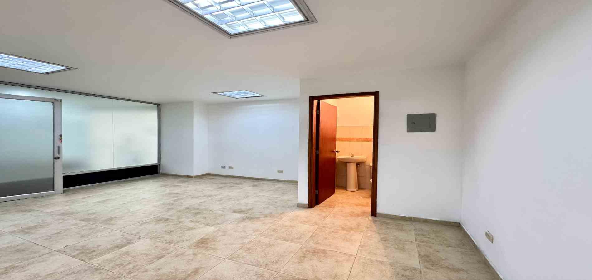 Foto de Oficina para Venta en Centro, Pereira - 279067588