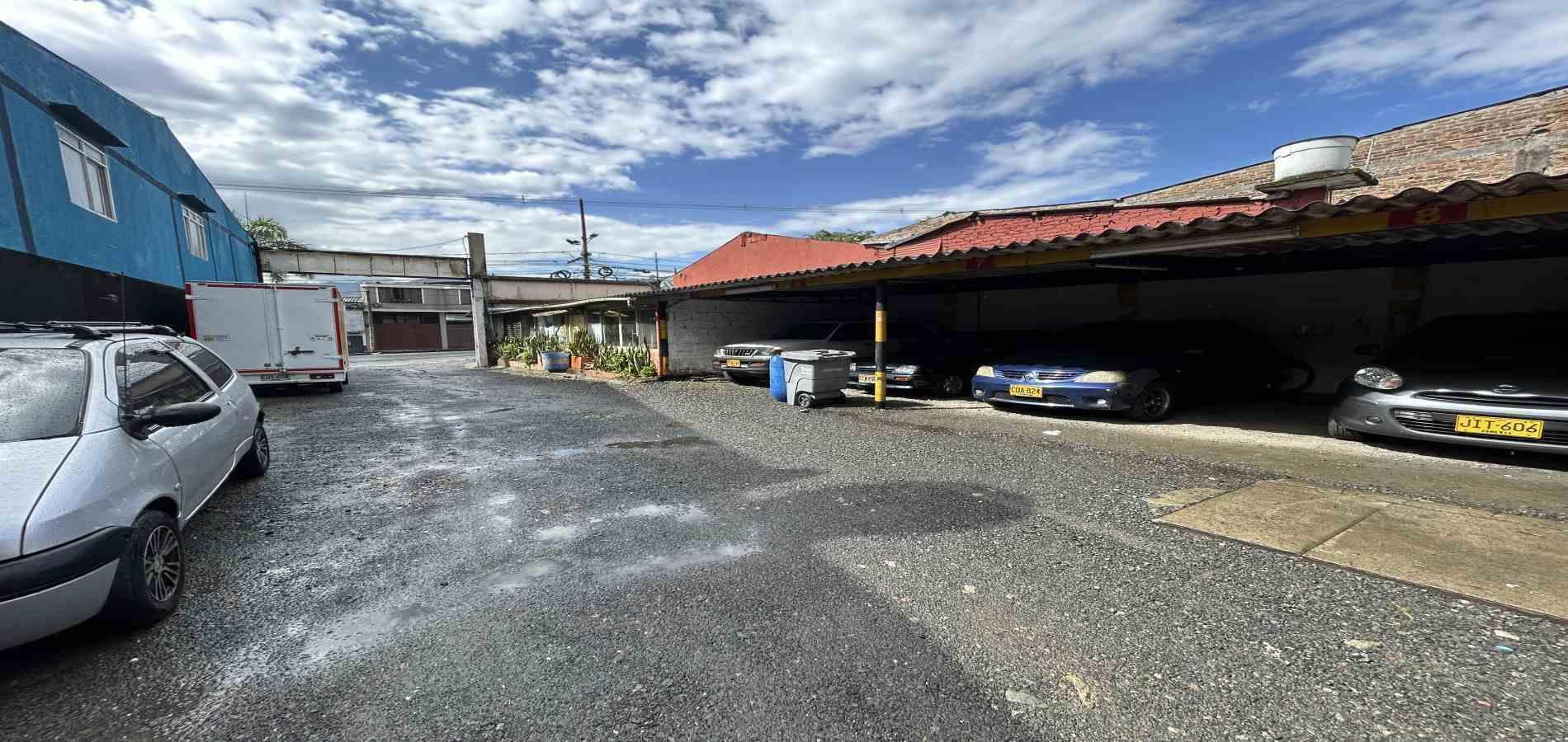 Foto de Lote / terreno en Venta en Av simon bolivar, Dosquebradas - 4 - 279066471
