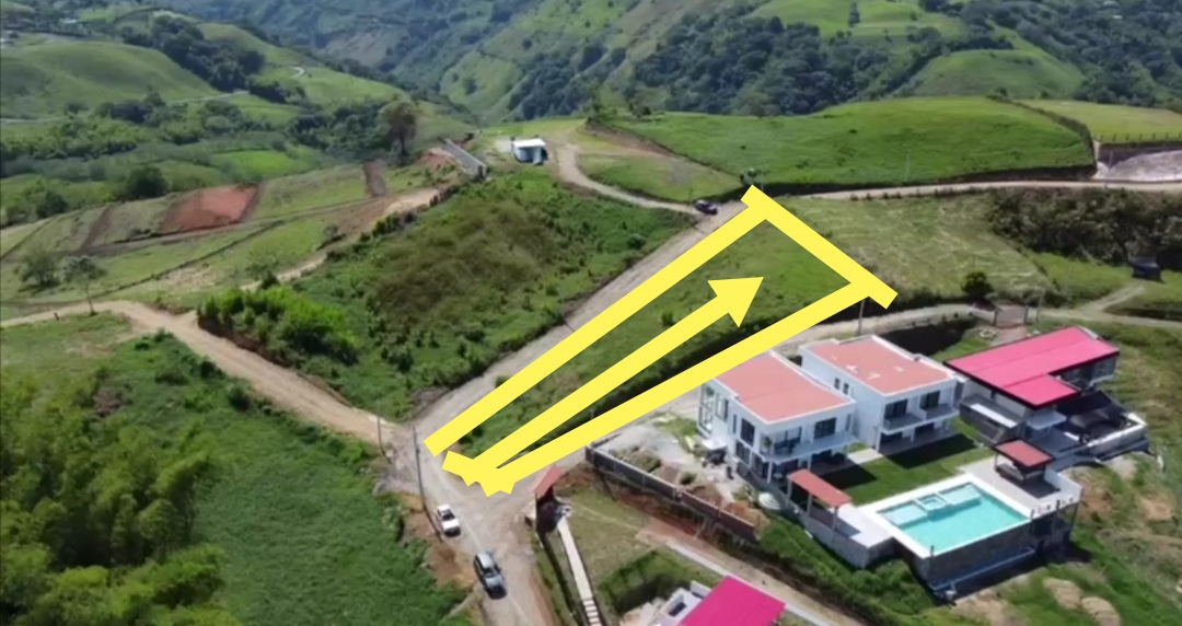 Foto de Lote / terreno para Venta en Vereda santagueda, Manizales - 279069927