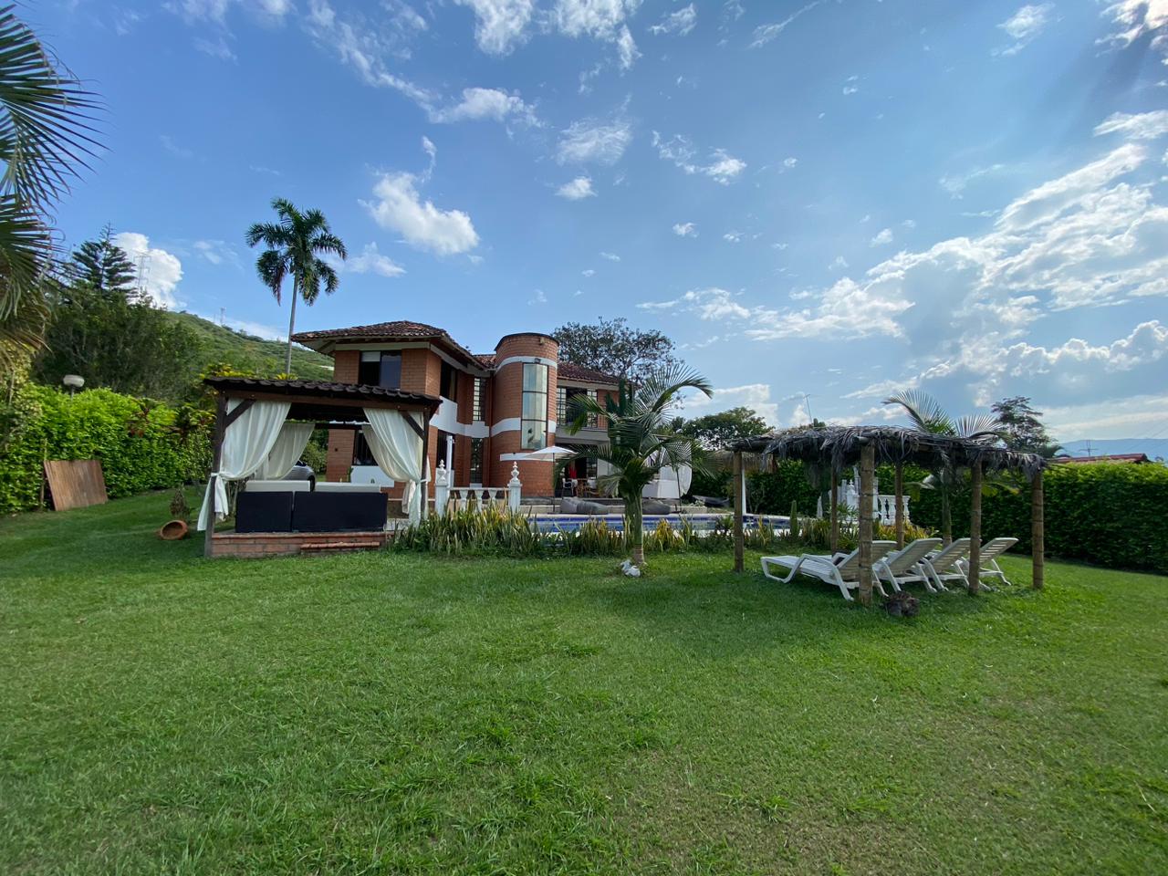 Foto de Casa campestre en Venta en Margaritas, Risaralda - 1 - 279056665