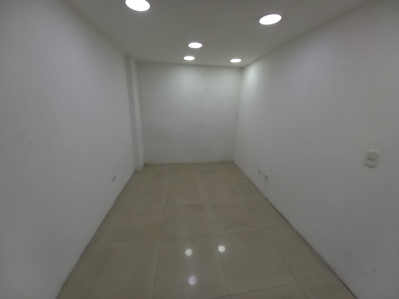 Foto de Local en Arriendo en Los agustinos, Manizales - 1 - 279053211