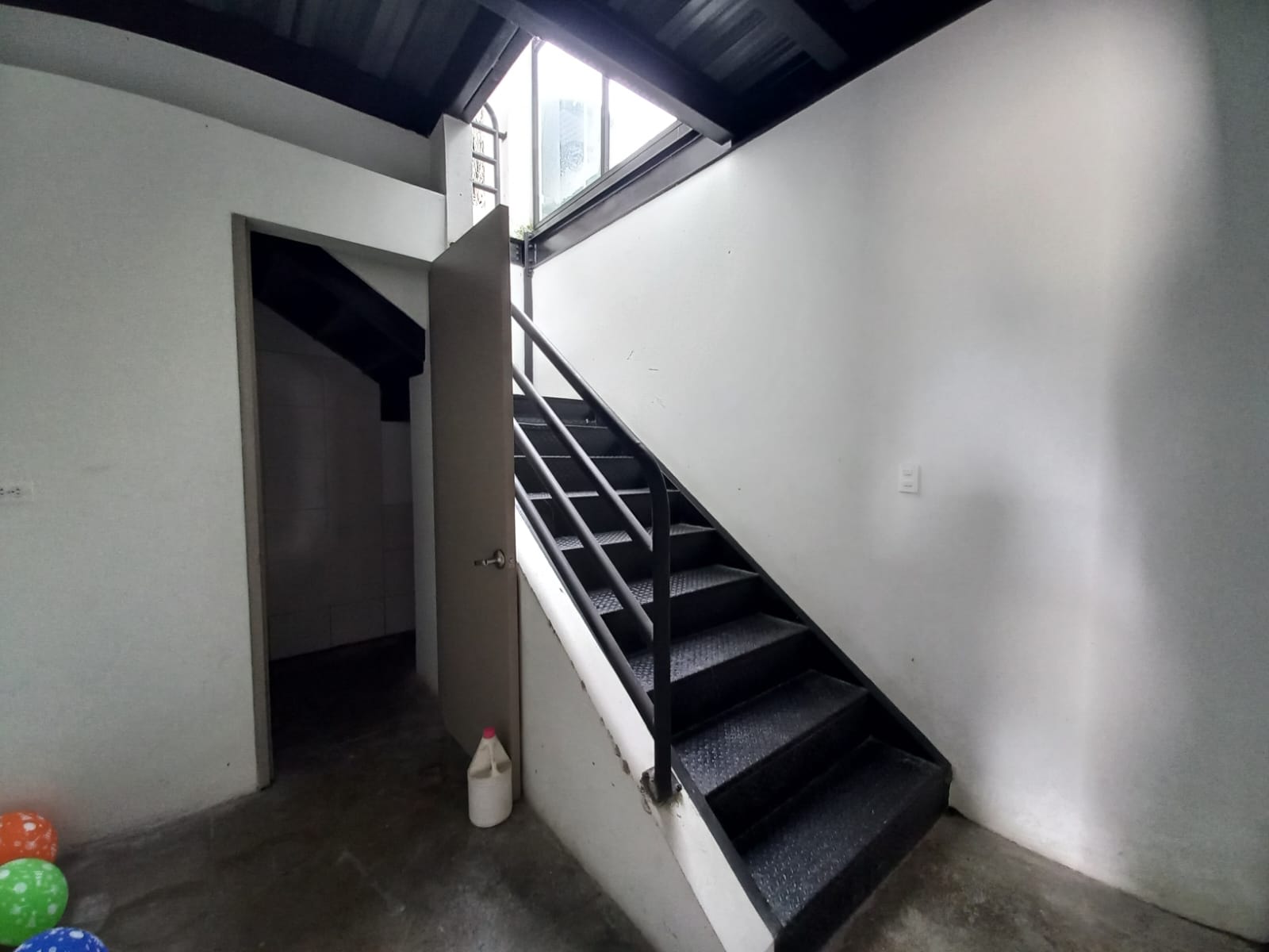Foto de Local en Arriendo en Via armenia, Pereira - 13 - 279068162