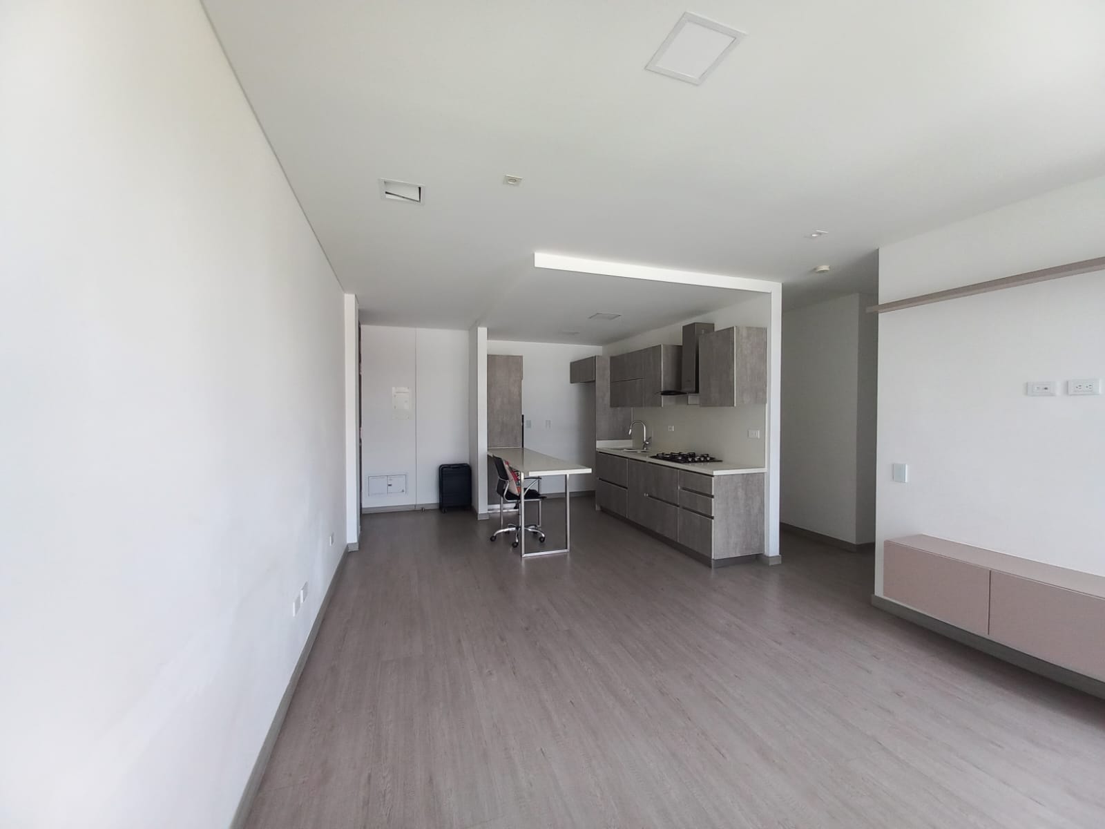 Foto de Apartamento para Arriendo en Av sur, Pereira - 279067755