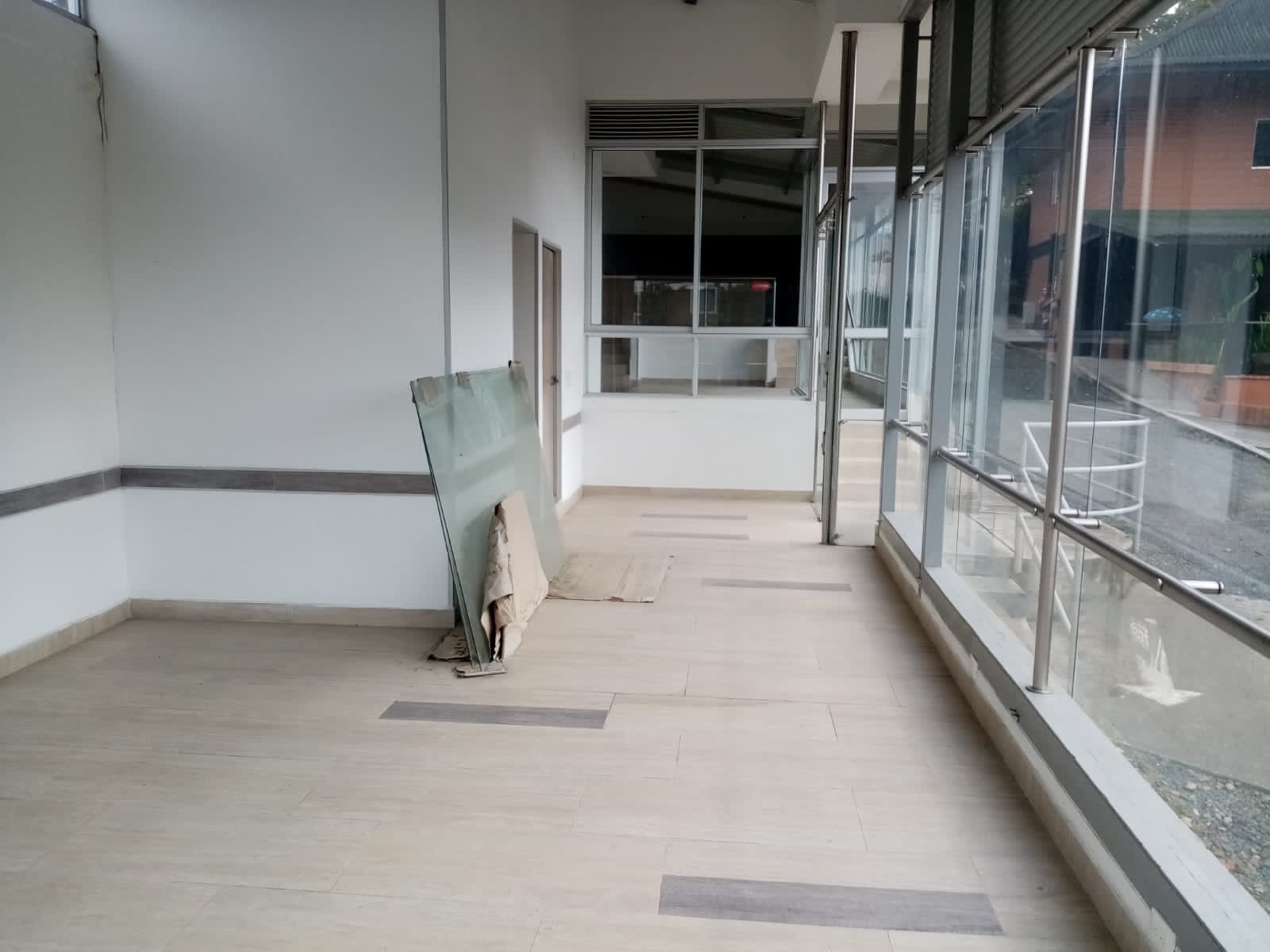 Foto de Local en Arriendo en Via armenia, Pereira - 8 - 279058356
