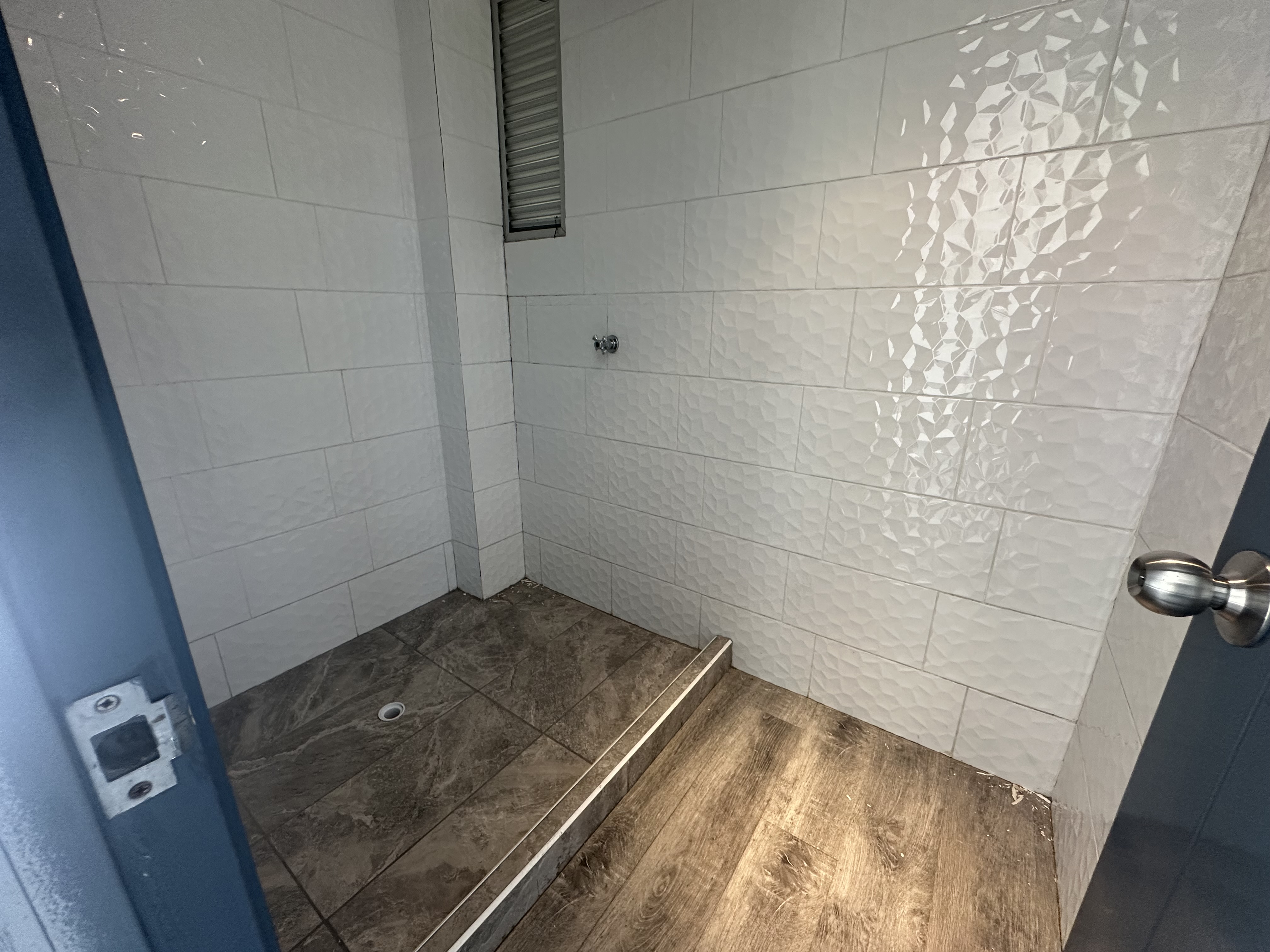 Foto de Local en Venta en Av bolivar, Armenia  - 28 - 279069736