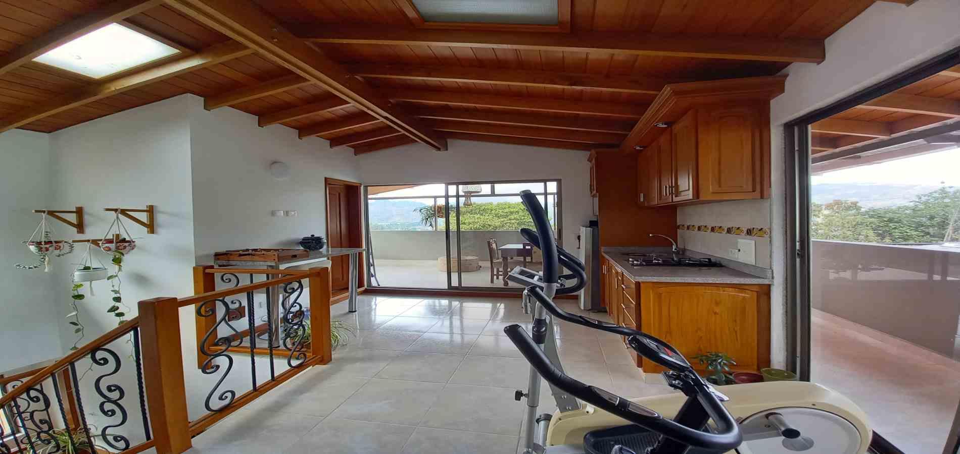 Foto de Casa en Arriendo en Avenida alberto mendoza, Manizales - 2 - 279069983