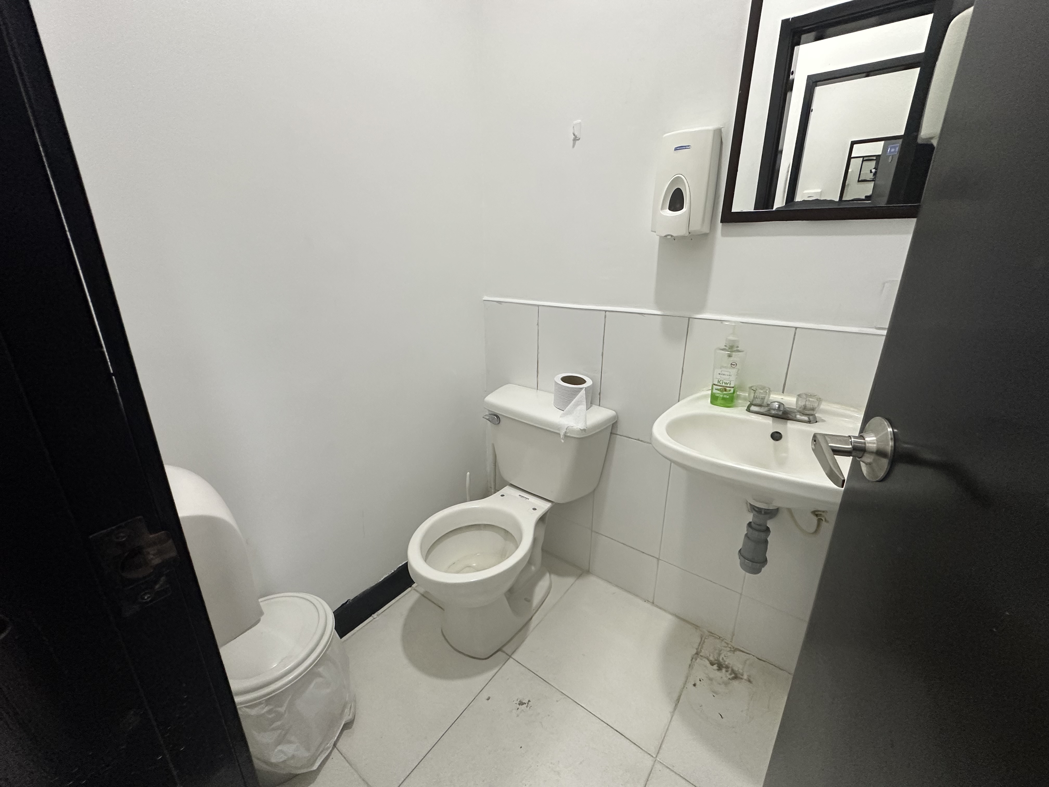 Foto de Local en Arriendo en Centro, Armenia  - 12 - 279069712