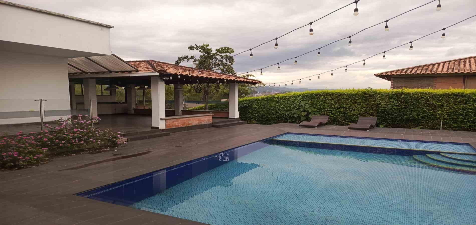 Foto de Casa campestre en Venta en Av. la romelia el pollo, Dosquebradas - 44 - 279061808