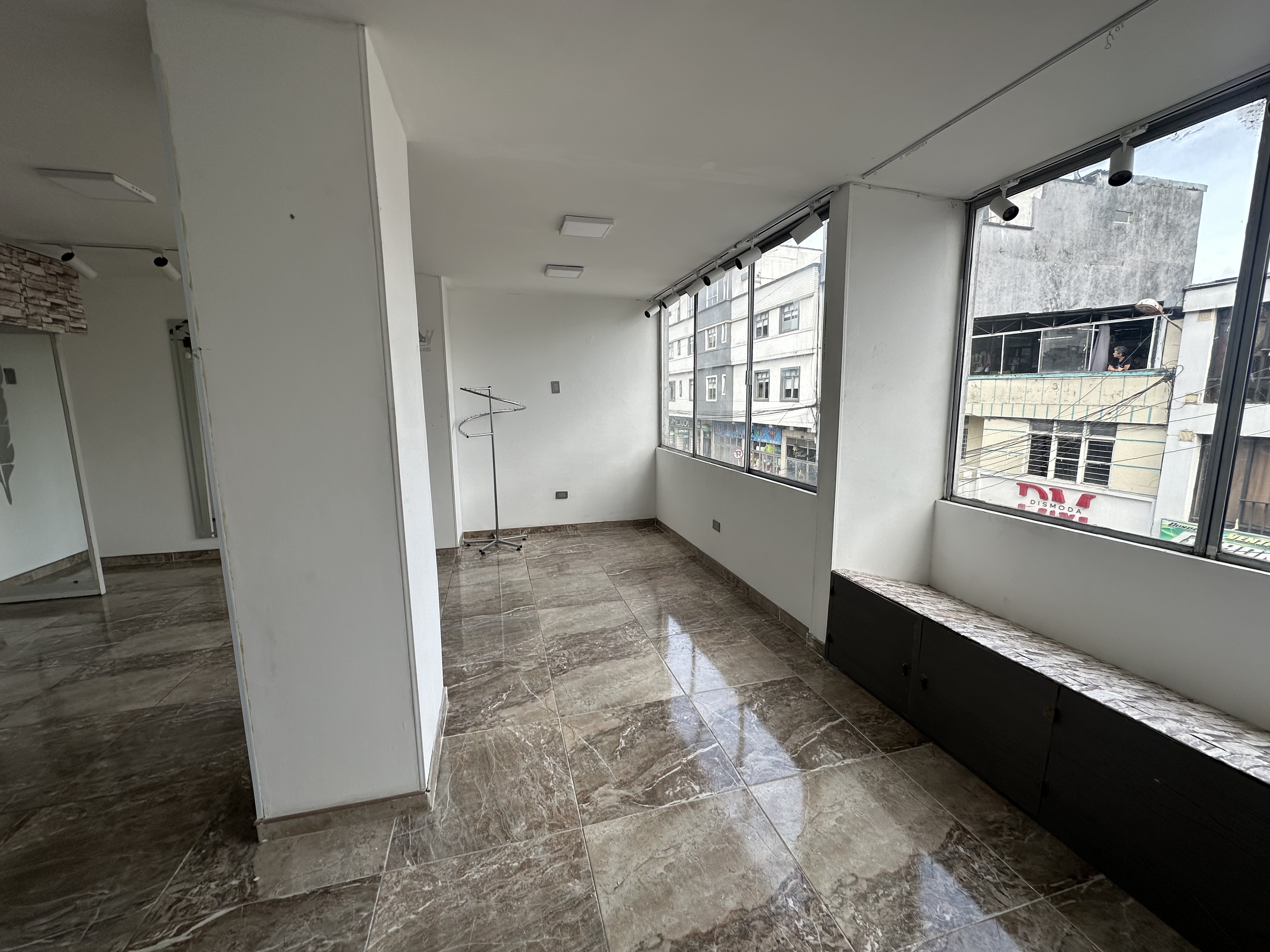 Foto de Local en Arriendo en Centro, Armenia  - 1 - 279068480