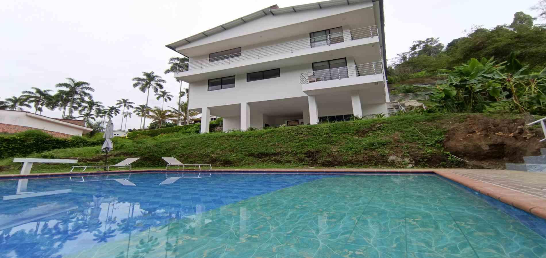 Foto de Casa para Venta en San bernardo del viento , Manizales - 279070241