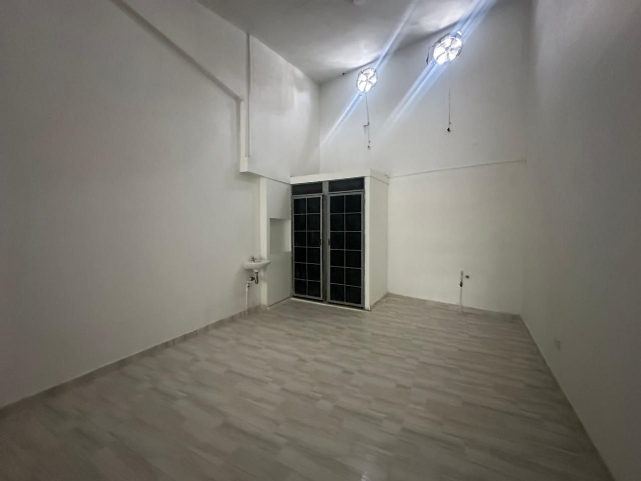 Foto de Local en Arriendo en Circunvalar, Pereira - 4 - 279067696