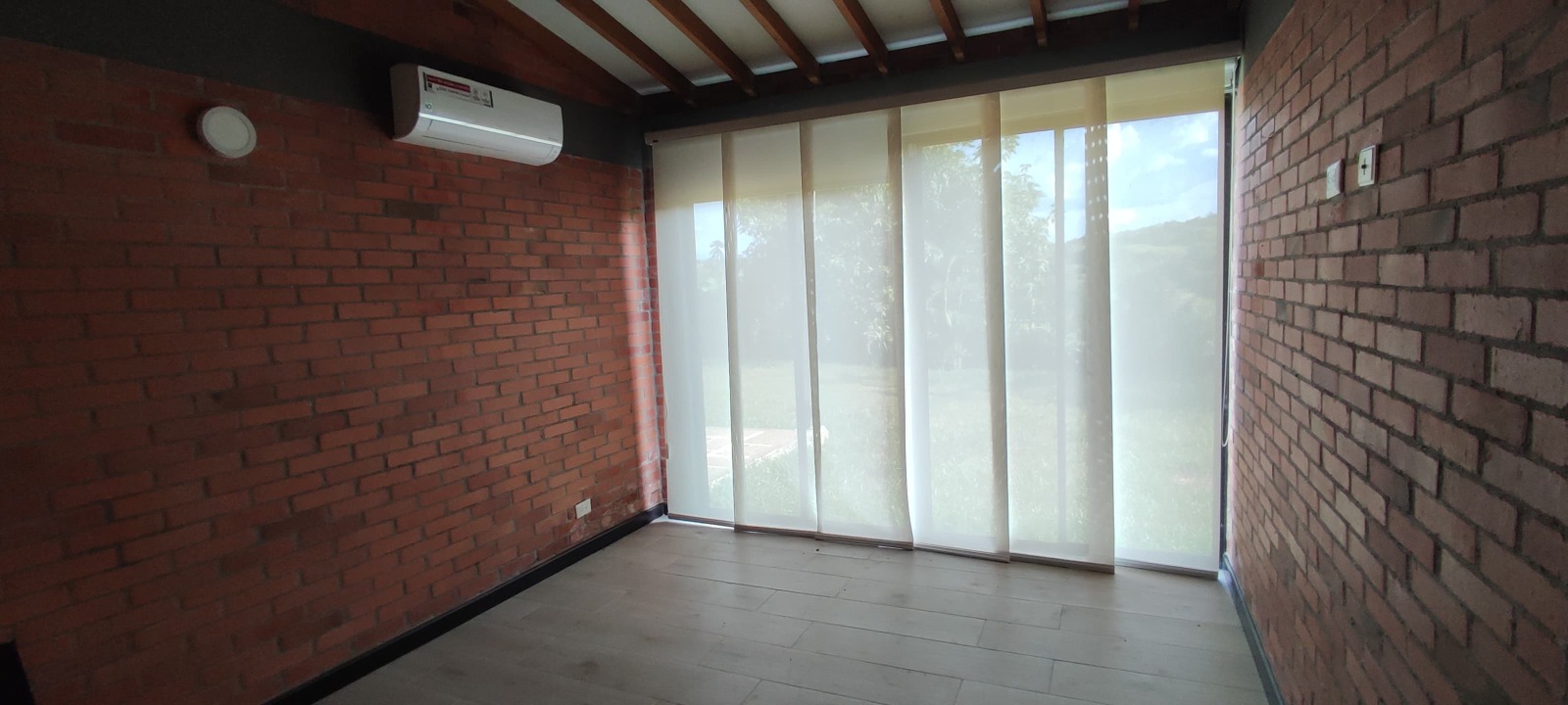 Foto de Casa campestre en Venta en Palermo, Neira - 31 - 279063969