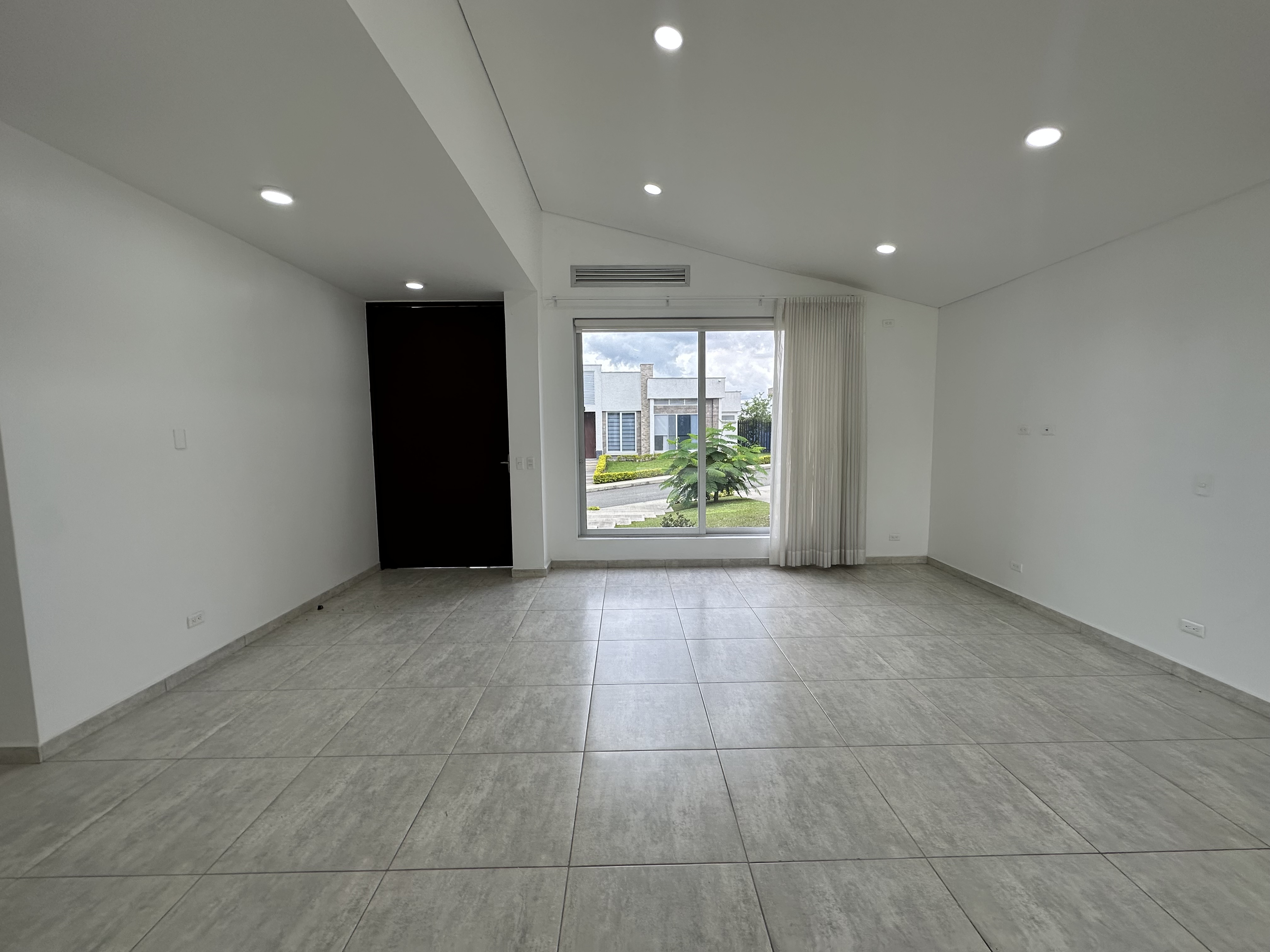 Foto de Casa en Venta en Via aeropuerto el eden, Armenia  - 2 - 279068481