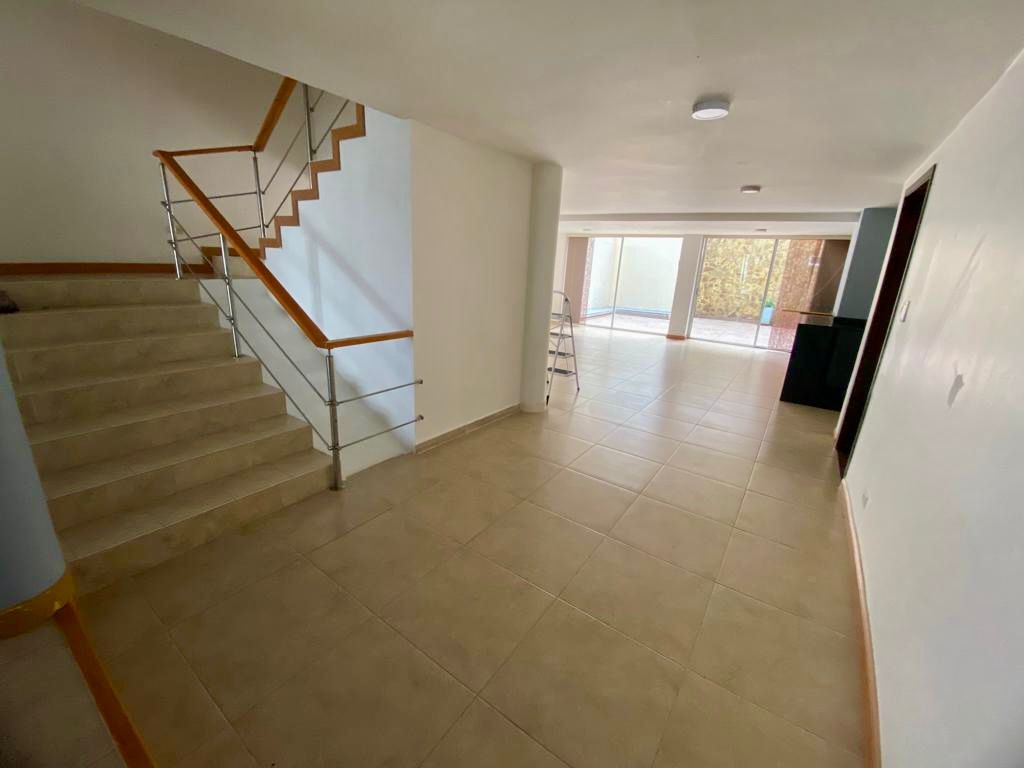 Foto de Casa en Venta en Laureles, Armenia  - 3 - 279068478