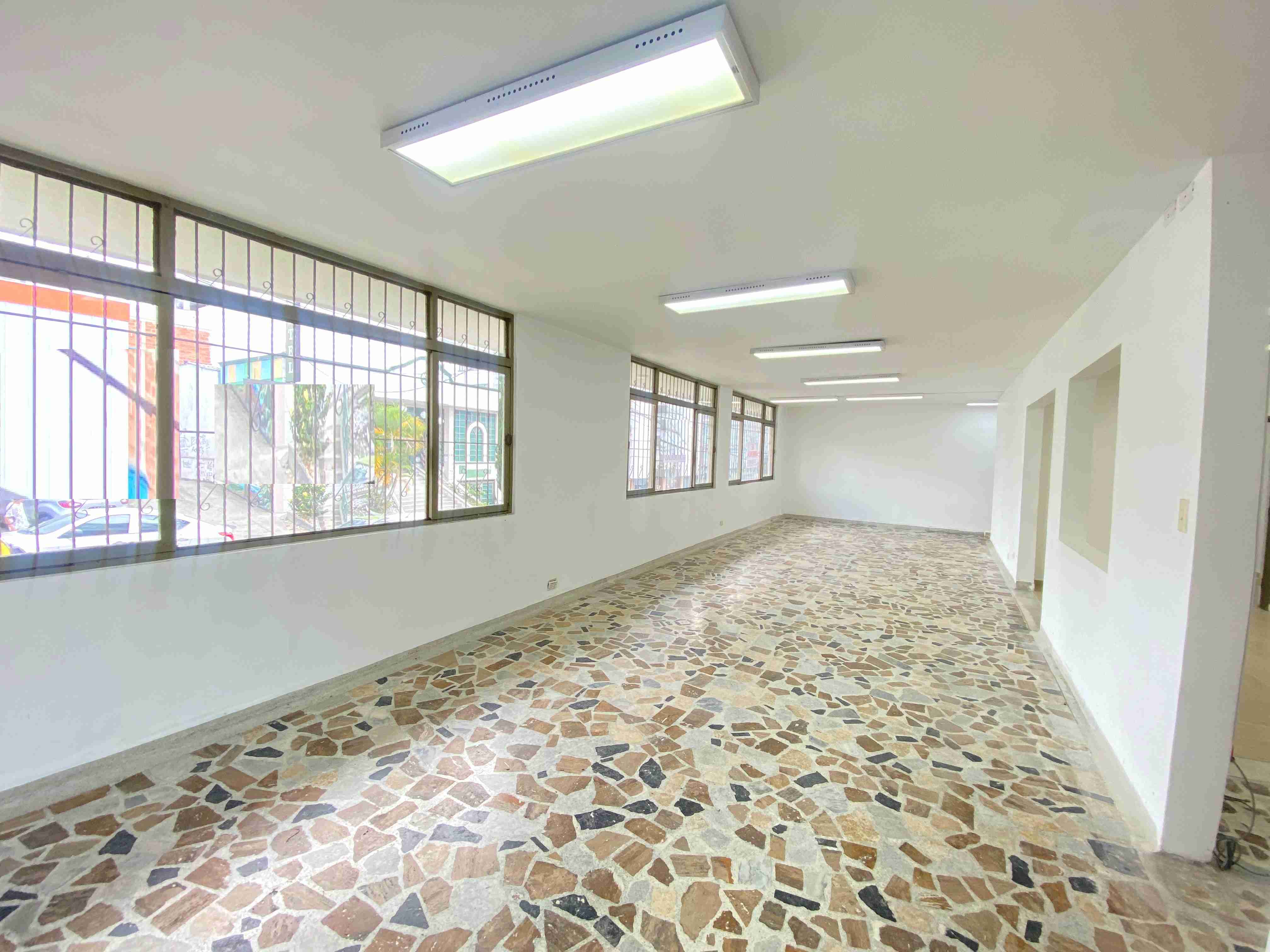 Foto de Local en Arriendo en Av bolivar, Armenia  - 1 - 279055661