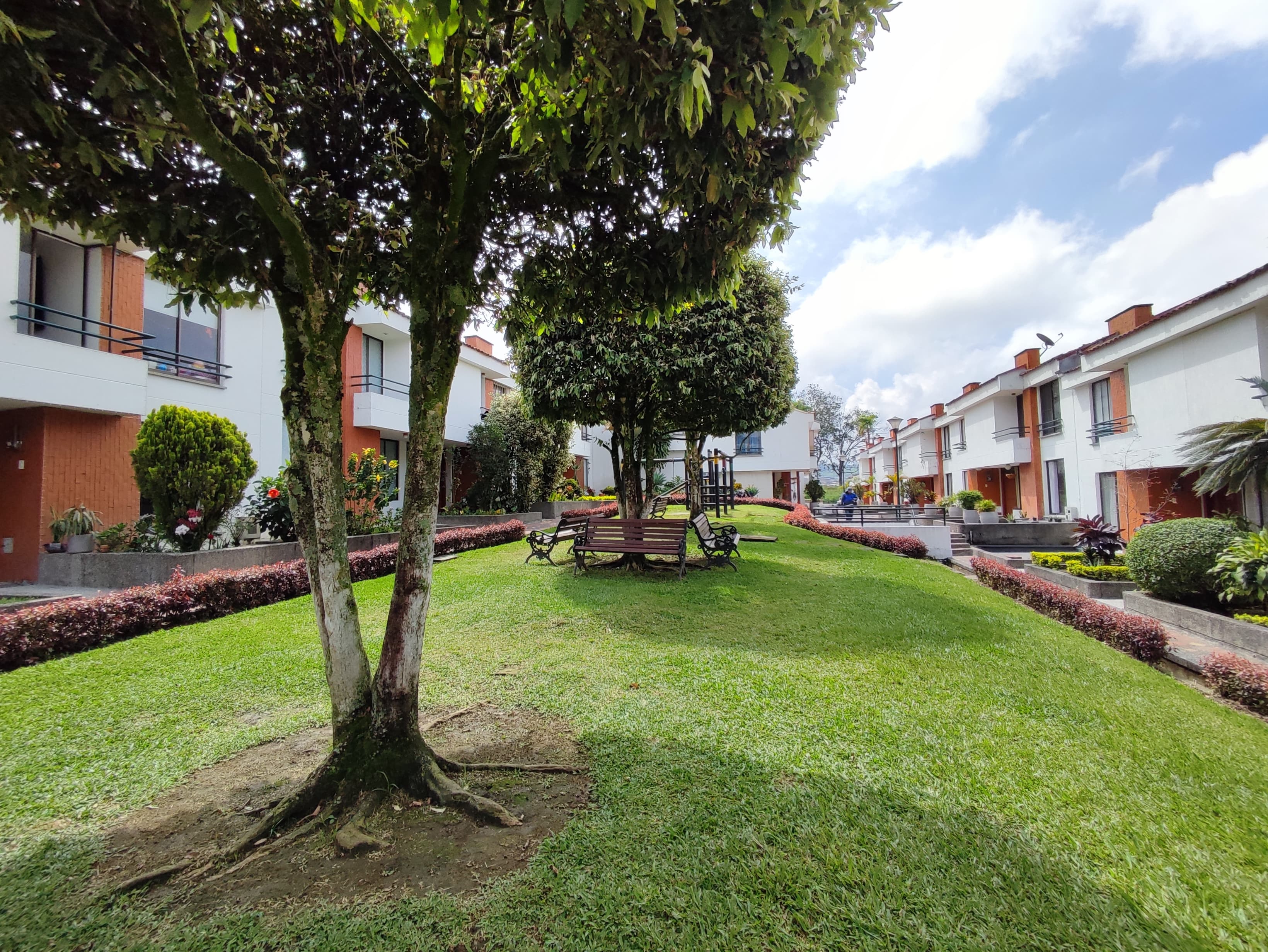 Foto de Casa en Venta en Comuna el jardin/avenida sur, Pereira - 1 - 48264