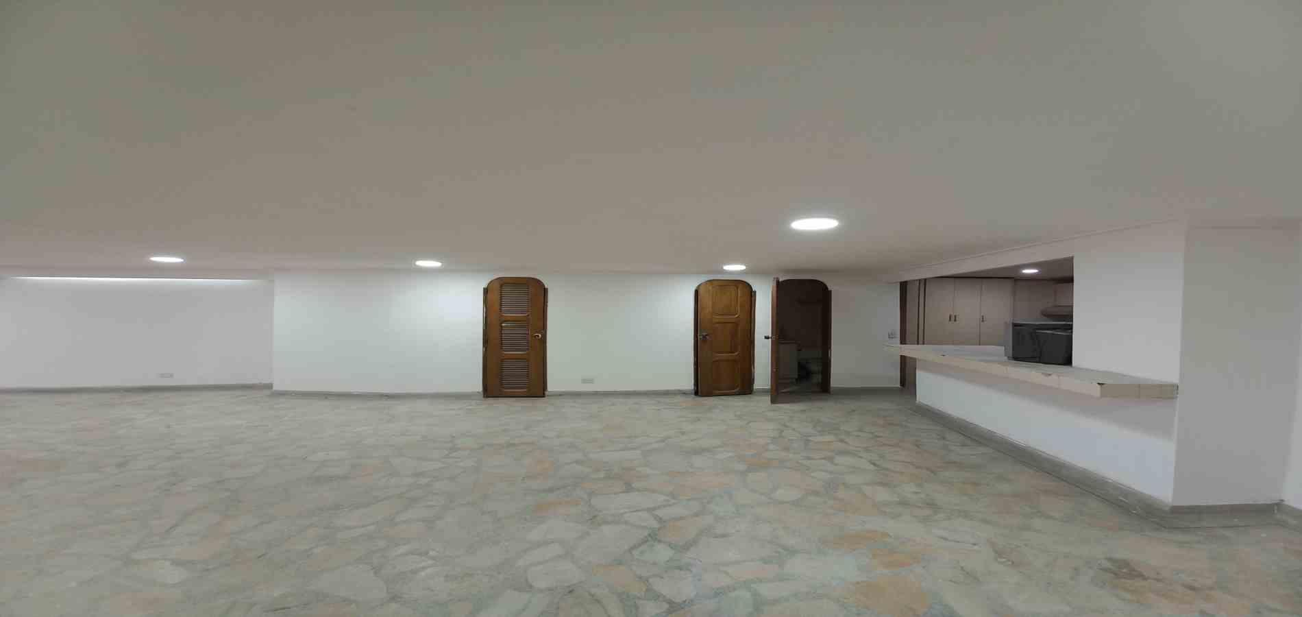 Foto de Local en Arriendo en Avenida 30 de agosto, Pereira - 15 - 279066493