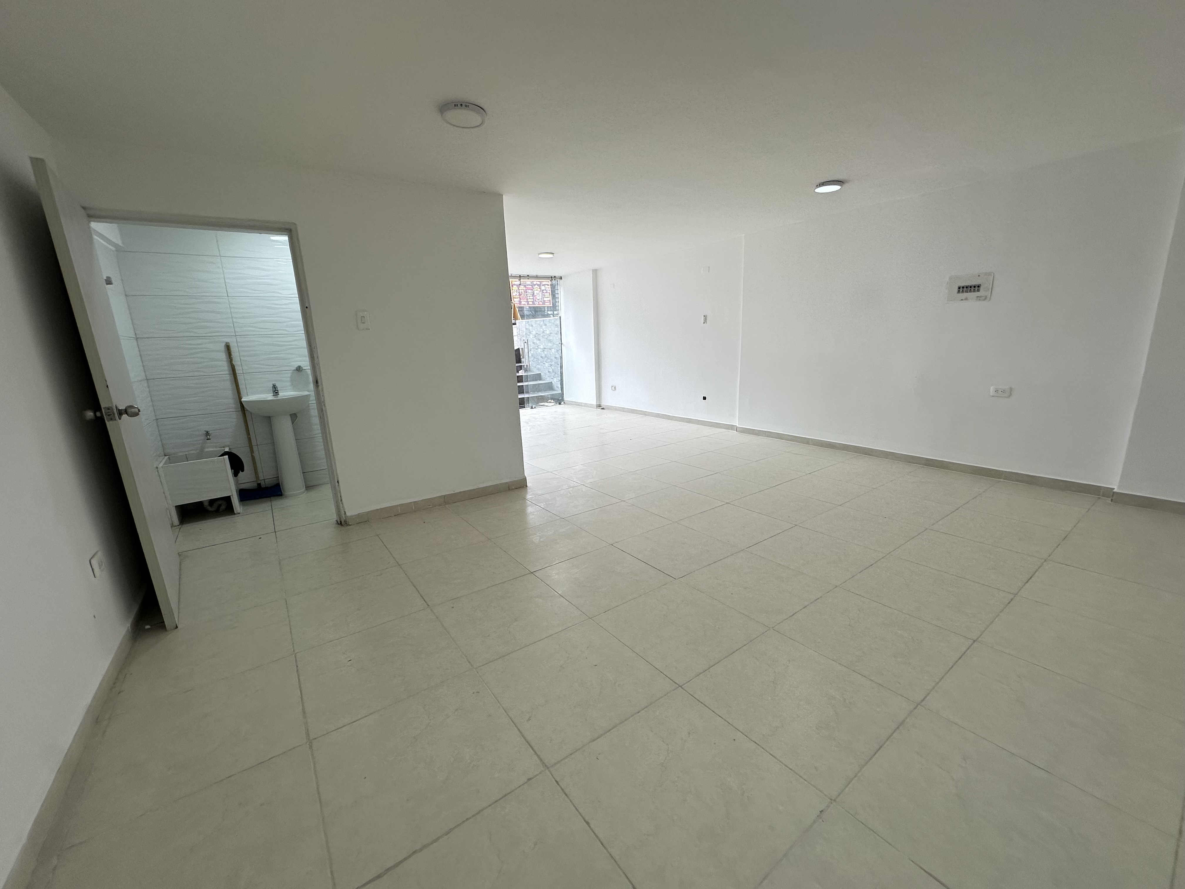 Foto de Local en Arriendo en Av bolivar, Armenia  - 8 - 279068915