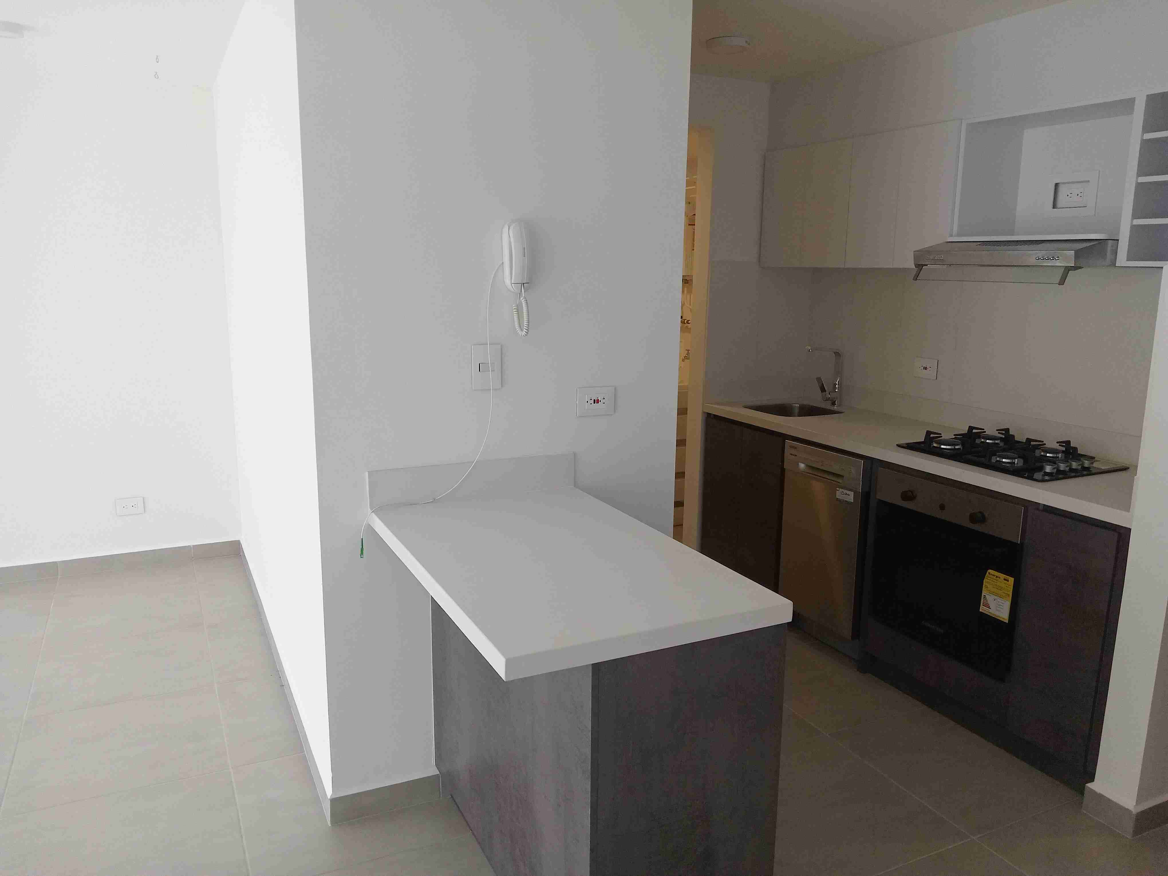Foto de Apartamento para Arriendo en Avenida centenario, Armenia  - 279057333