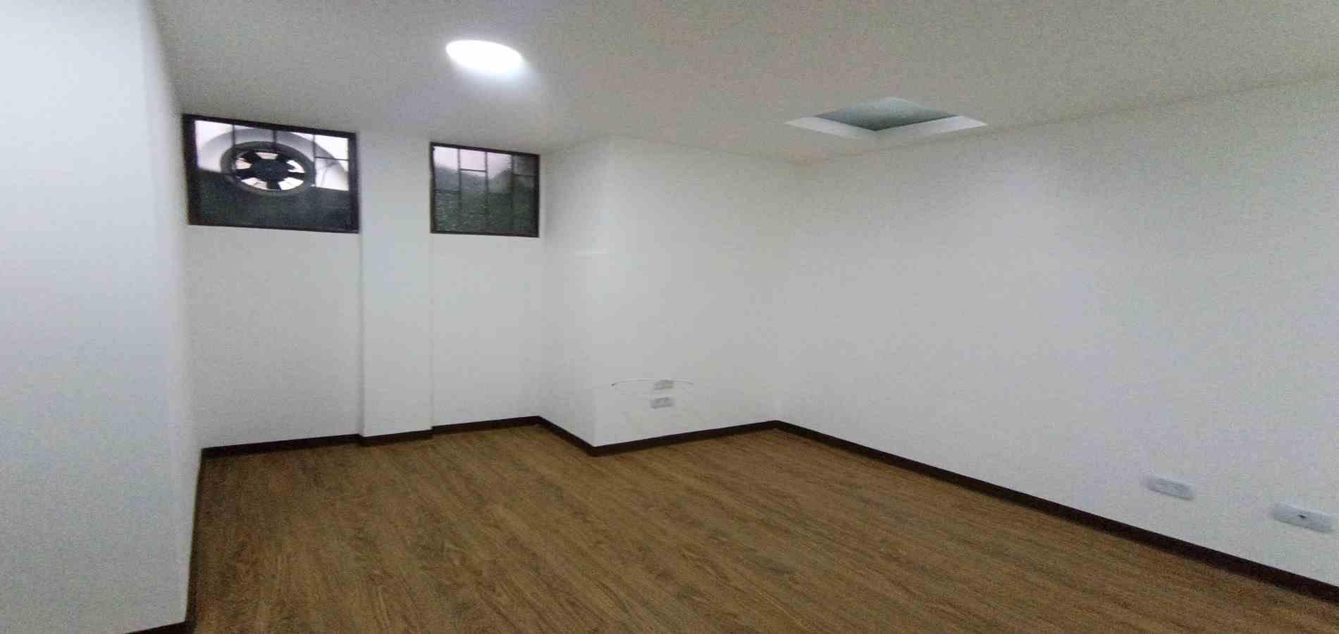 Oficina para Arriendo en Centro, Manizales