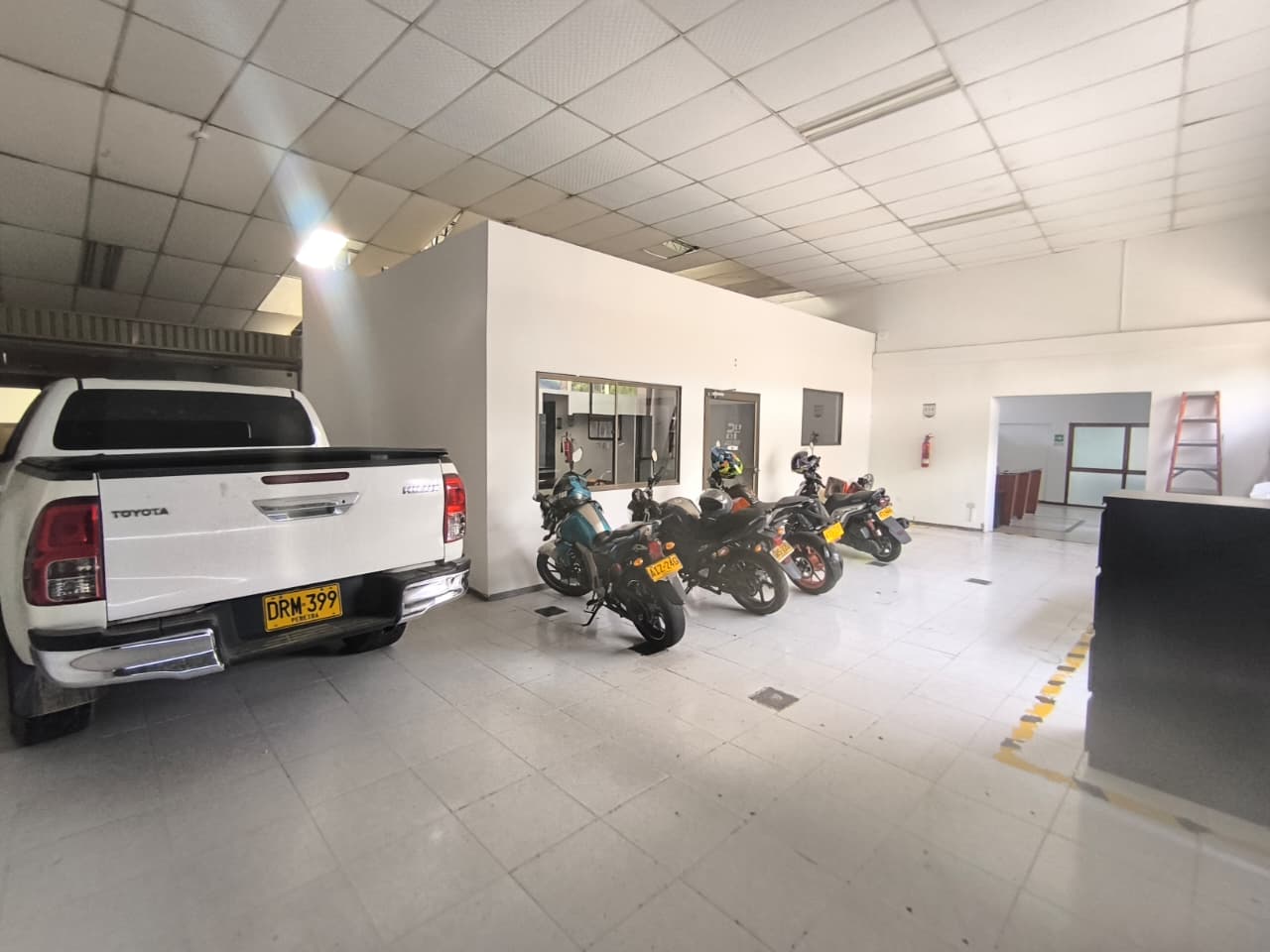 Foto de Local en Arriendo en Avenida 30 de agosto, Pereira - 3 - 279069739