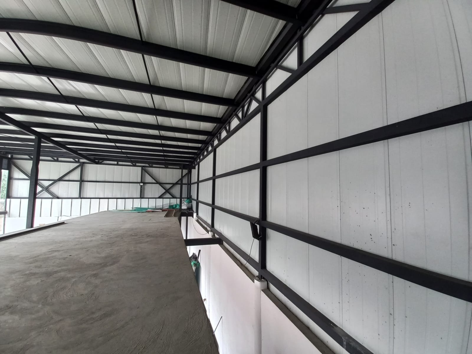 Foto de Local en Arriendo en Via armenia, Pereira - 3 - 279068160