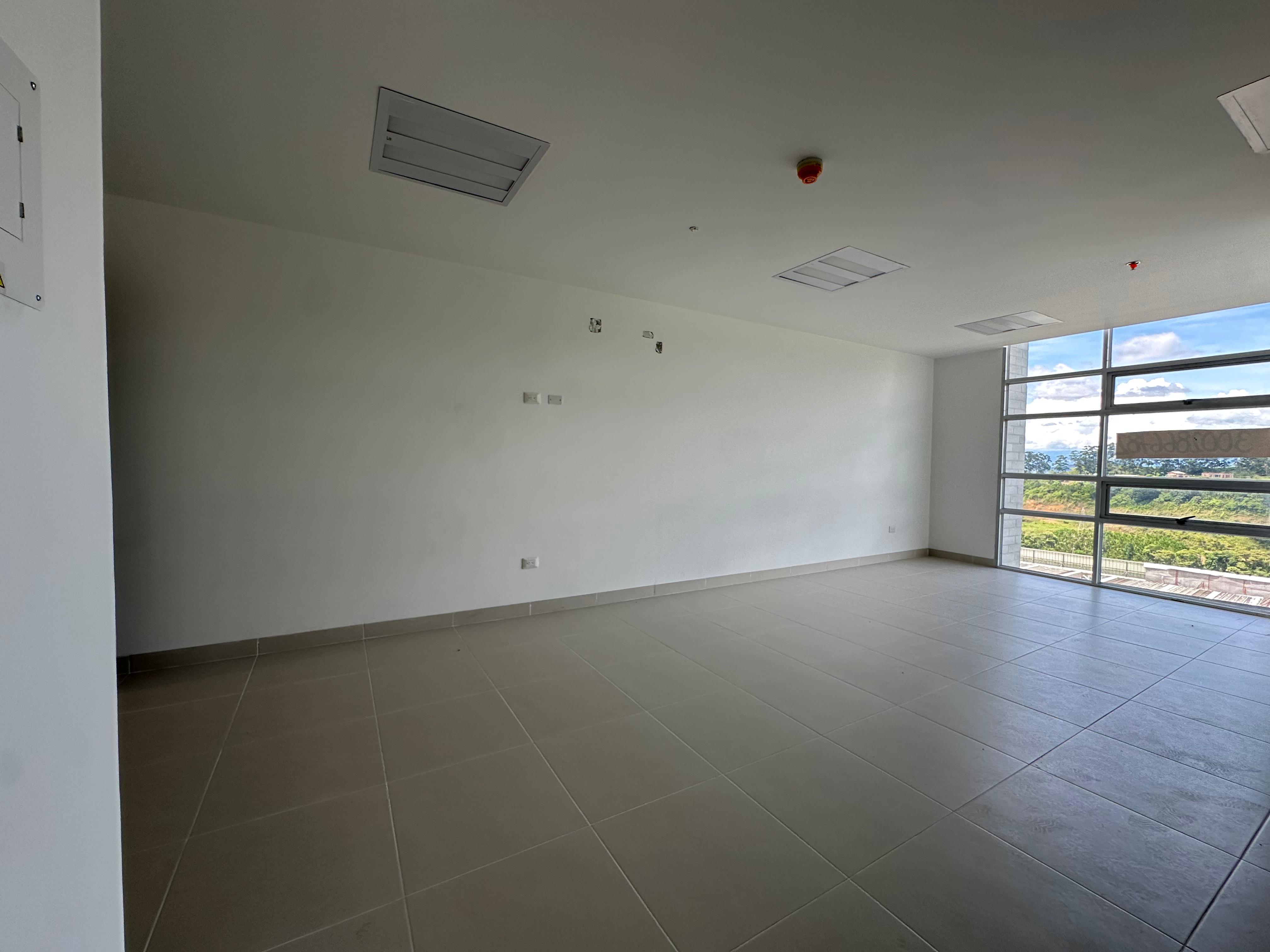 Foto de Consultorio en Arriendo en Avenida 30 de agosto, Pereira - 3 - 279065607