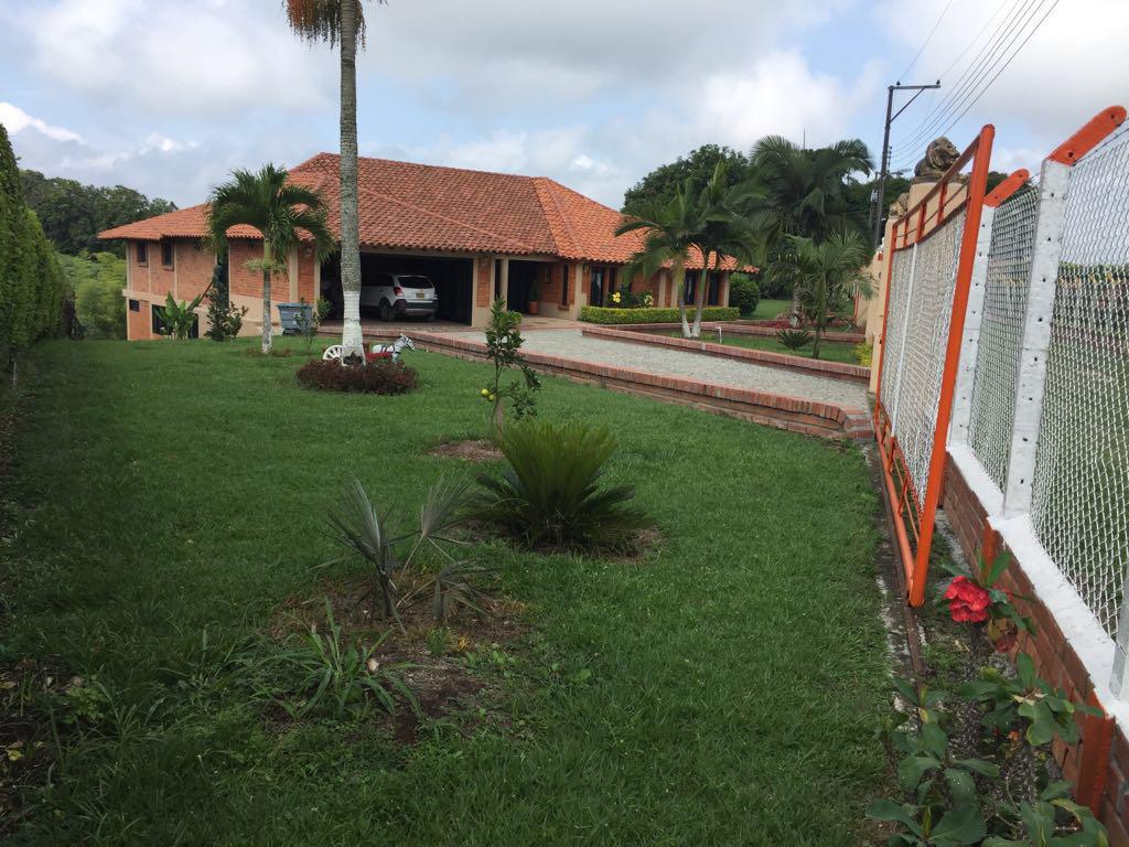 Foto de Casa campestre en Venta en Vereda la estrella, Armenia  - 1 - 279059948
