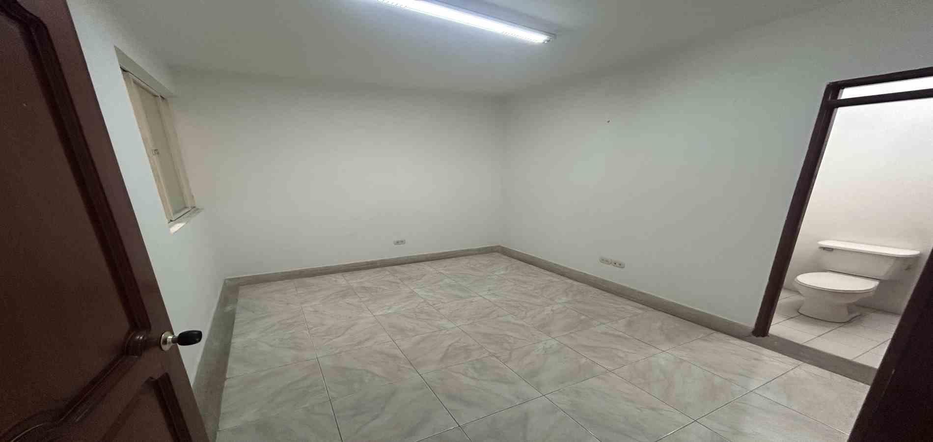 Foto de Oficina para Arriendo en Centro, Pereira - 279066618