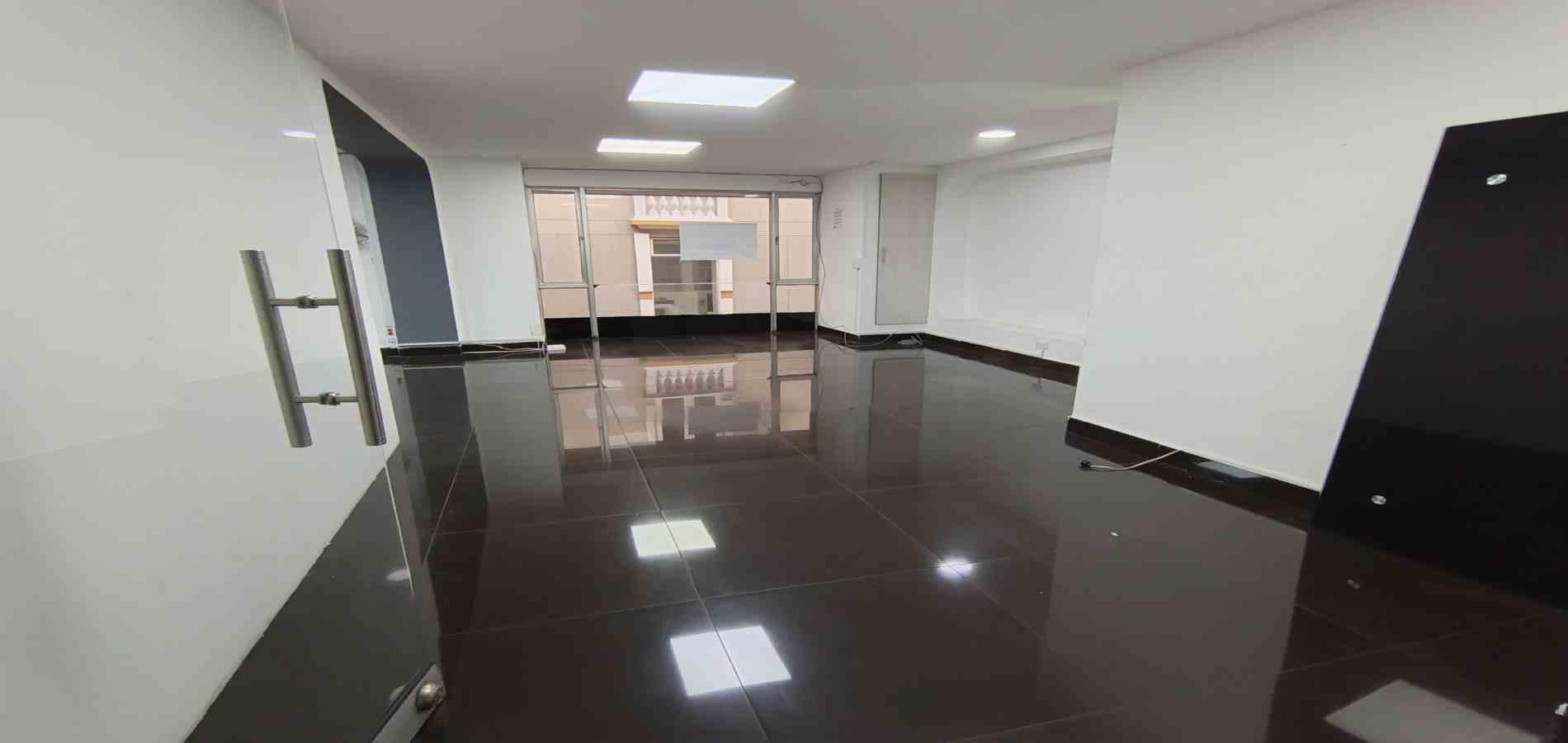 Foto de Local para Arriendo en Centro, Manizales - 279064382