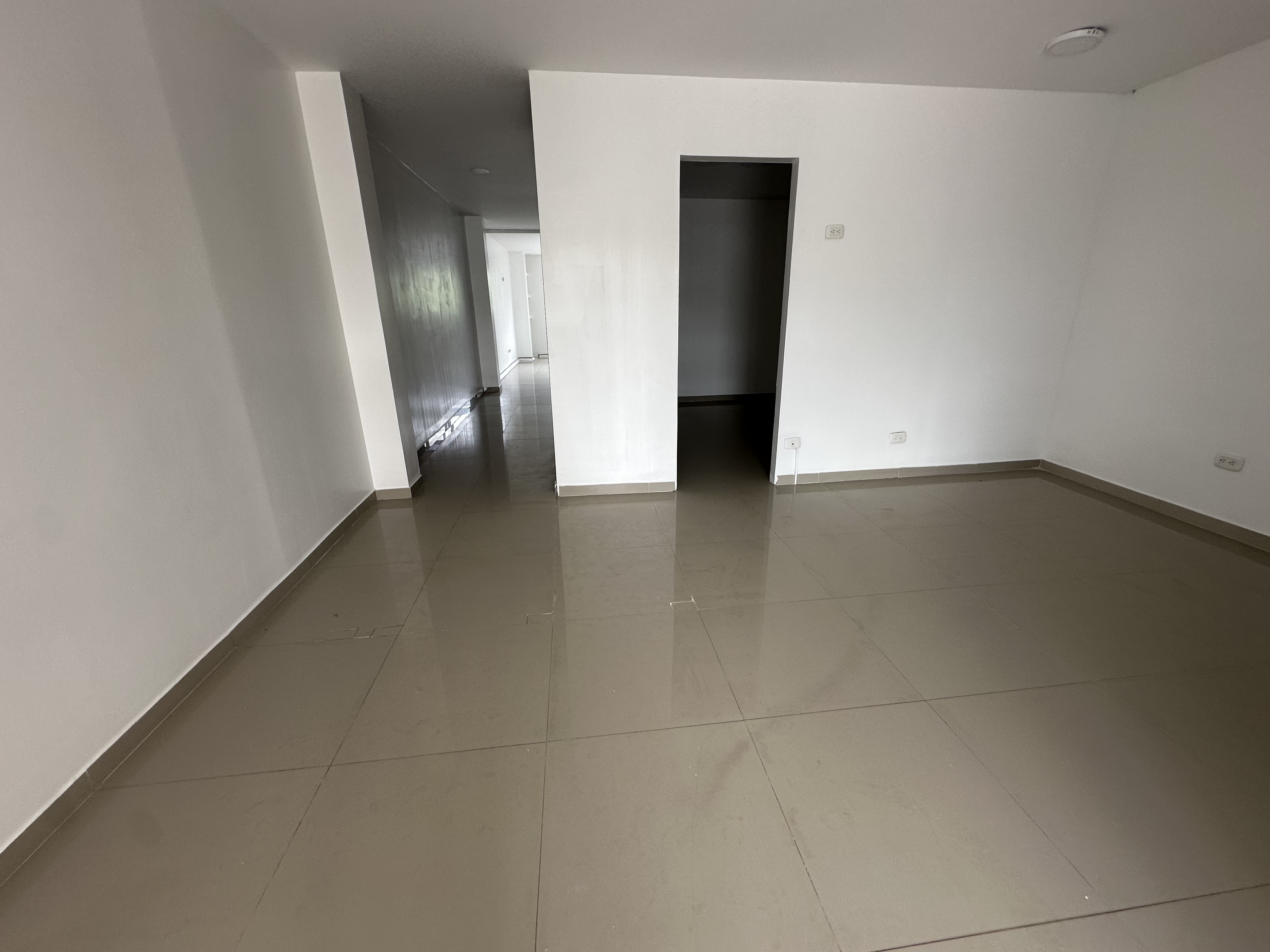Foto de Local en Arriendo en Avenida centenario, Armenia  - 11 - 279068777