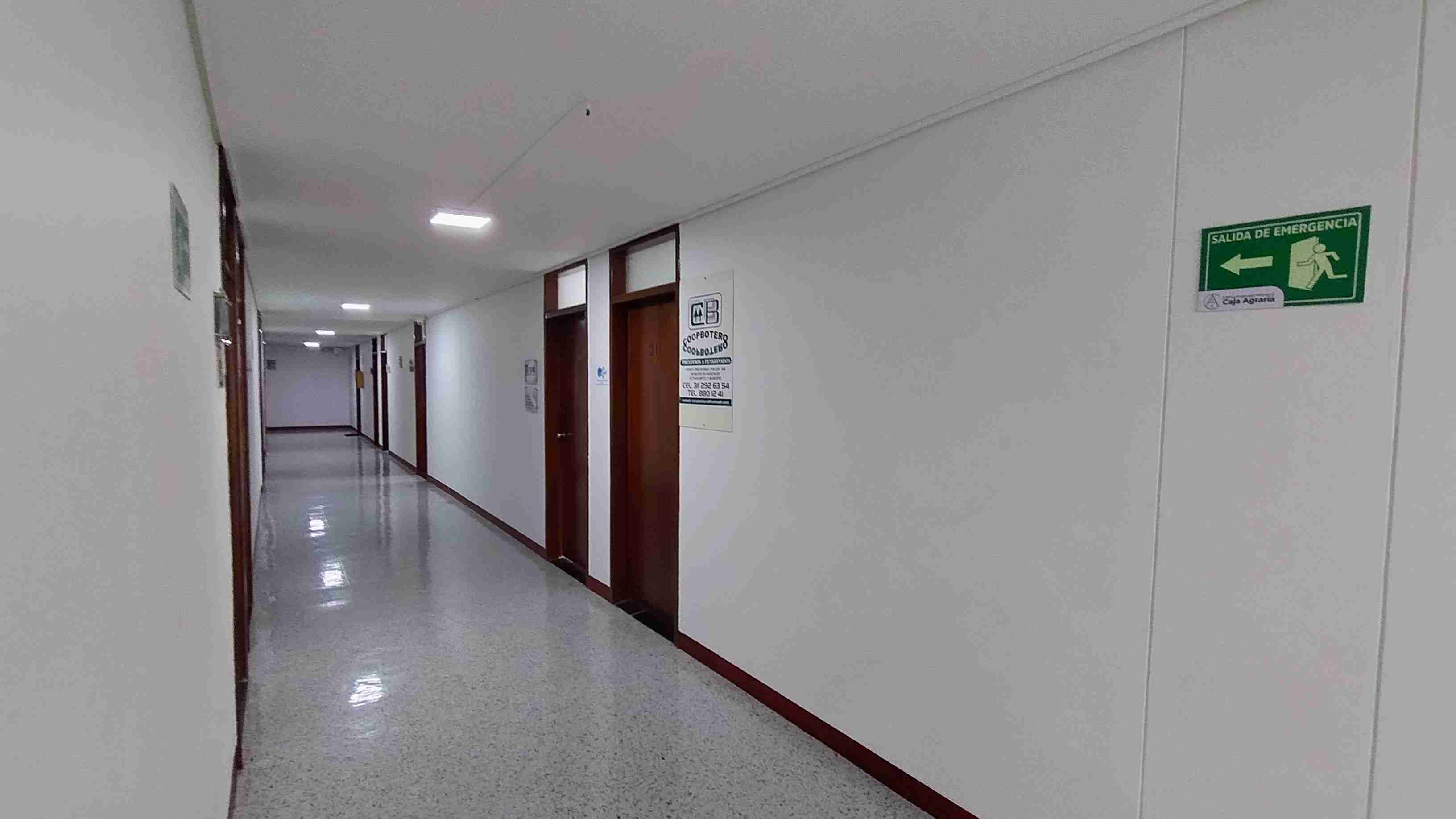 Foto de Oficina en Venta en Centro, Manizales - 1 - 279060983