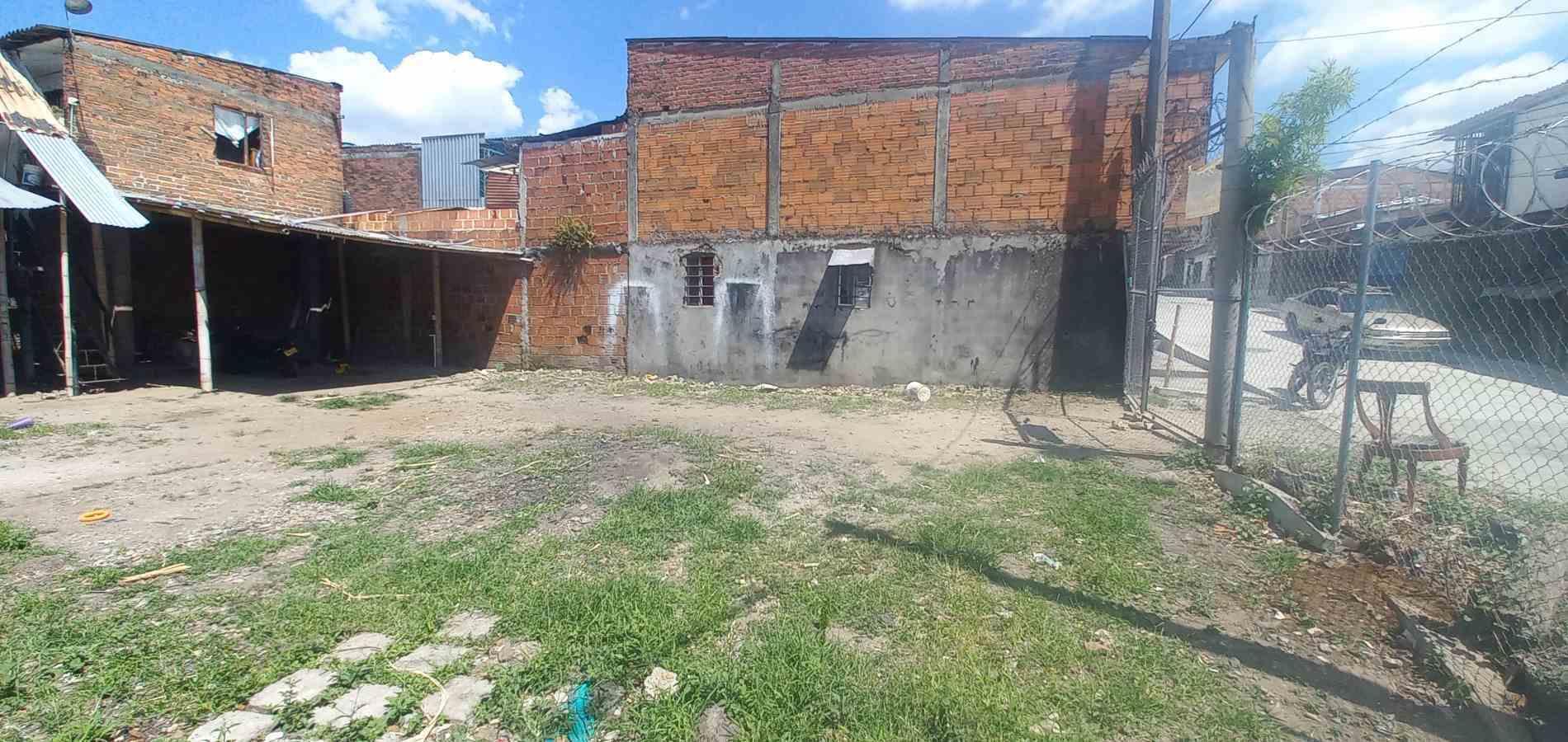 Foto de Lote / terreno en Venta en Barrio popular, Armenia  - 4 - 279058435