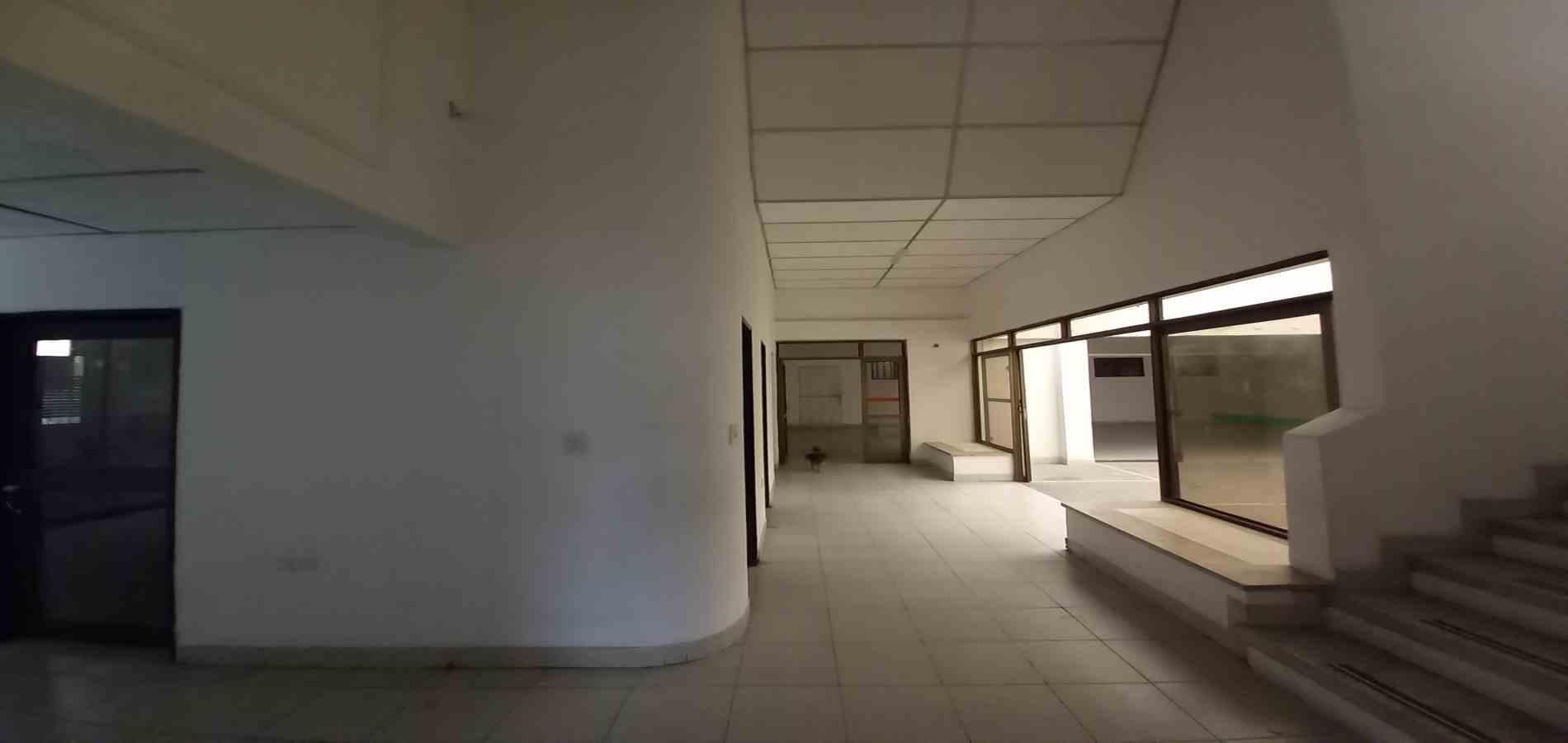 Foto de Casa para Arriendo en Av 19, Armenia   - 279064117